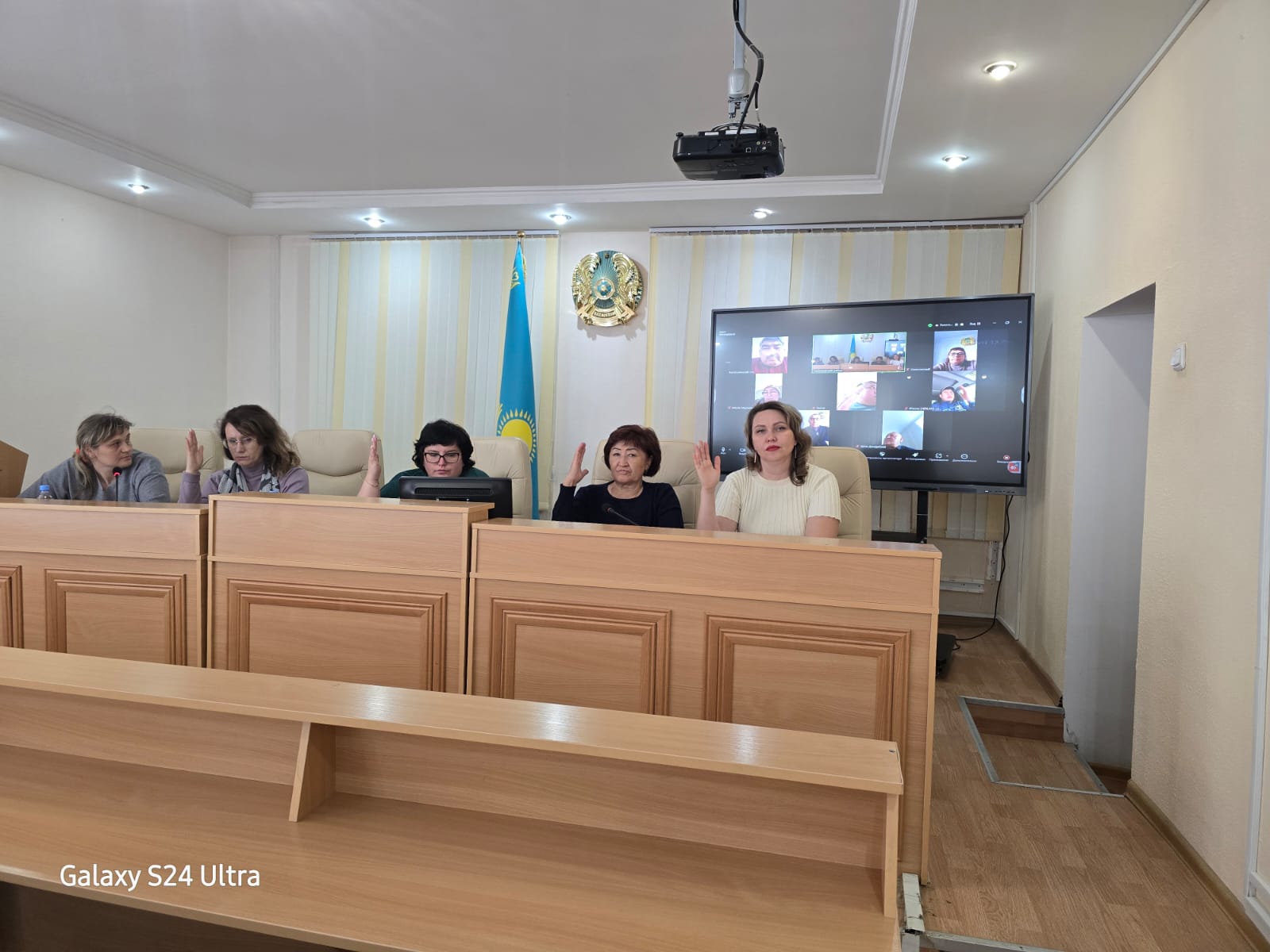 28.05.2025 жылы Глубоковский ауданы әкімінің орынбасары Е.Н.Литвиненконың және «Глубоковский ауданының жер