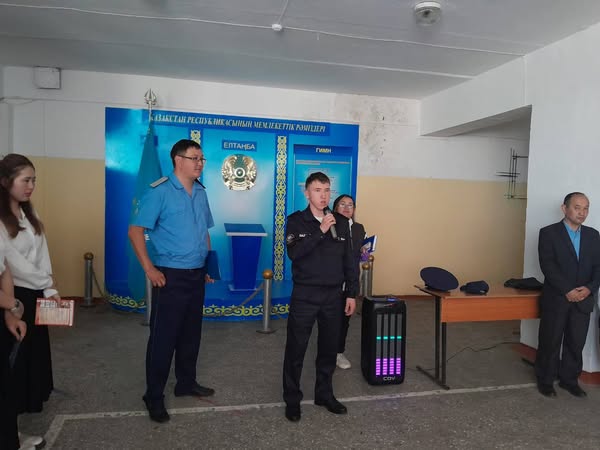 Ақсуат ауданы ТЖБ және аудандық прокуратура қызметкерлері оқушылармен кездесу өткізді