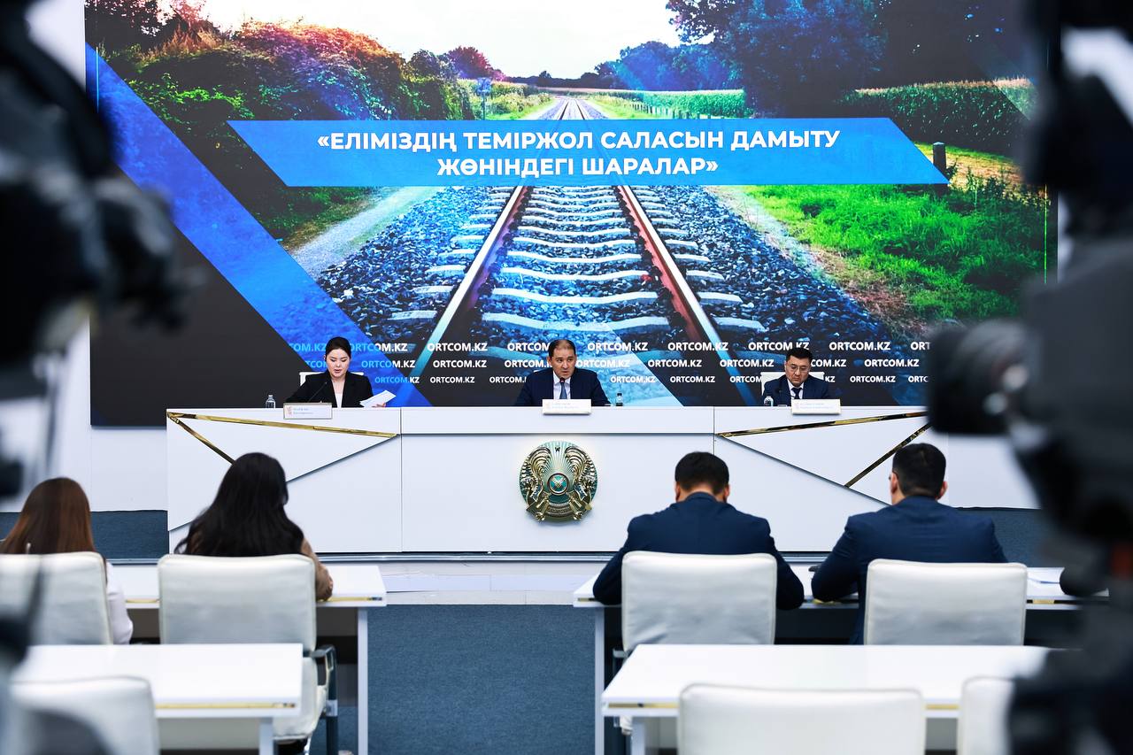 Два новых электропоезда запустят на жд линию