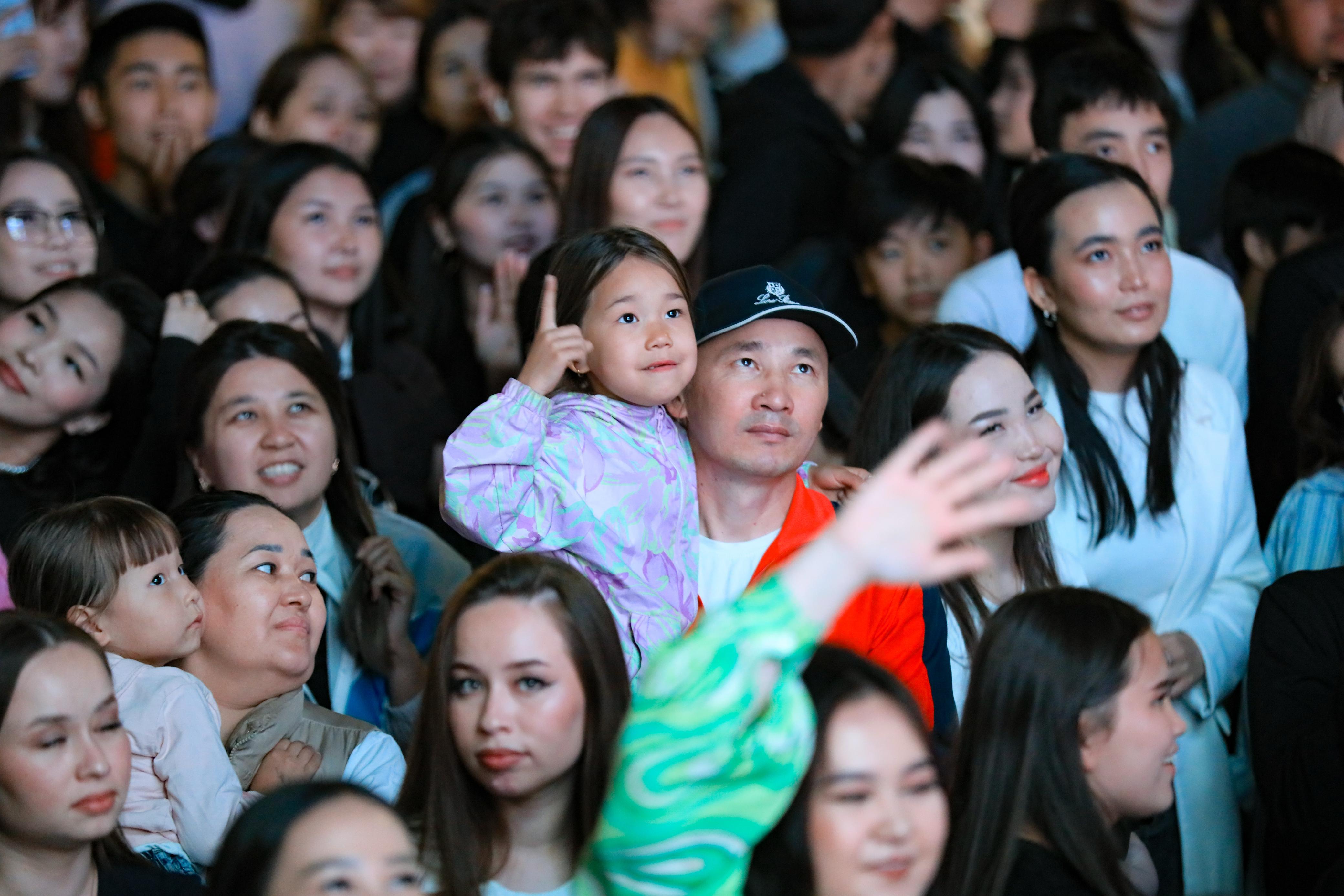 Мыңдаған ақтөбелік қала күнін ерекше және ауқымды түрде атап өтті