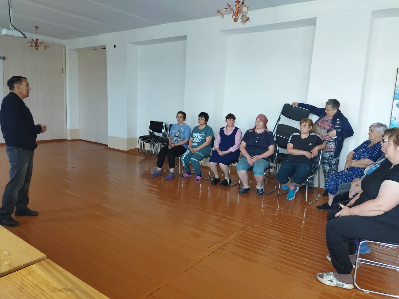 Қособа ауылдық округінің әкімі Е. и. Бисекеевтің Президенттік жастар кадр резервіне іріктеу бойынша Славян негізгі орта мектебінің ұжымымен кездесуі 4.0