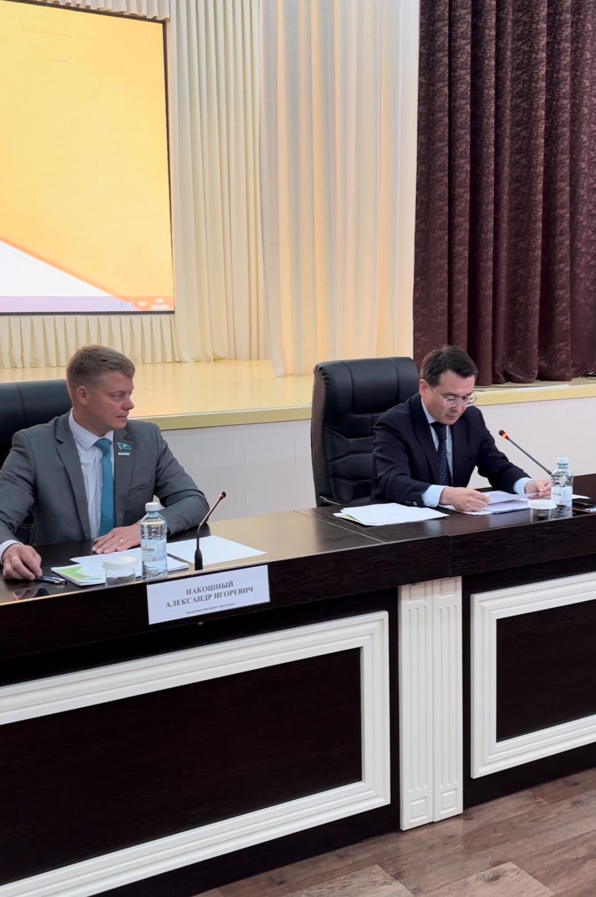 “Степногорск қаласының жоғары колледжі” МКҚК-де қала тұрғындарымен кездесу өтті 28.05.25.