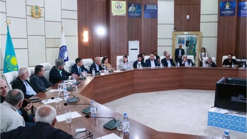 Елорданың Достық үйінде ҚХА-ның 30 жылдығына арналған жобалар талқыланды