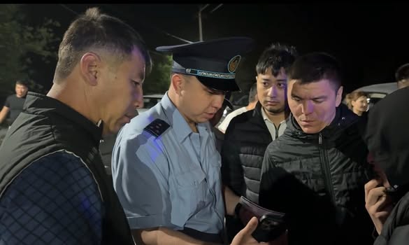 Профилактика: полицейлер заманауи жаднамалар таратты