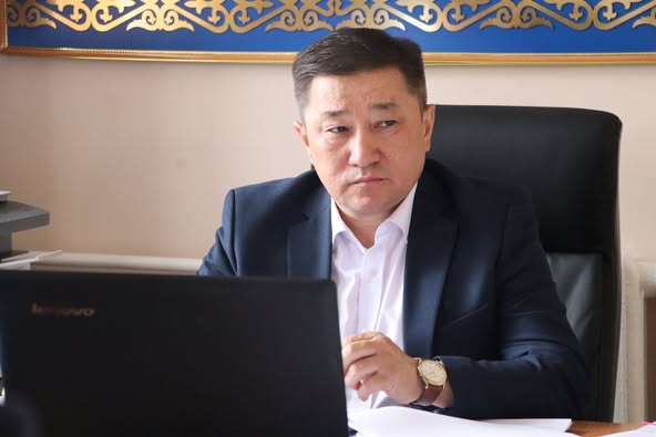 Төлеби аудандық мәслихатының экология және табиғат ресурстарын пайдалану, әкімшілік-аумақтық құрылым және қоғамдық өзін-өзі басқару мәселелері жөніндегі тұрақты комиссиясының жұмыс жоспарына сәйкес «Оңтүстік Жарық Транзит» ЖШС-ның аудандағы атқарып отырған жұмыстарының есебі» жан-жақты талқыланды.