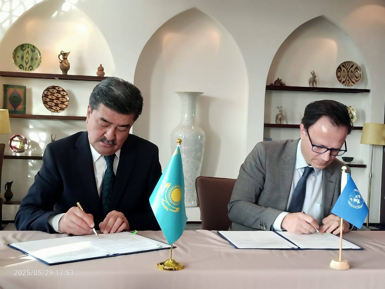 БҰҰ-ның Қоршаған орта бағдарламасы Еуропа аймақтық бөлімінің директорымен кездесу