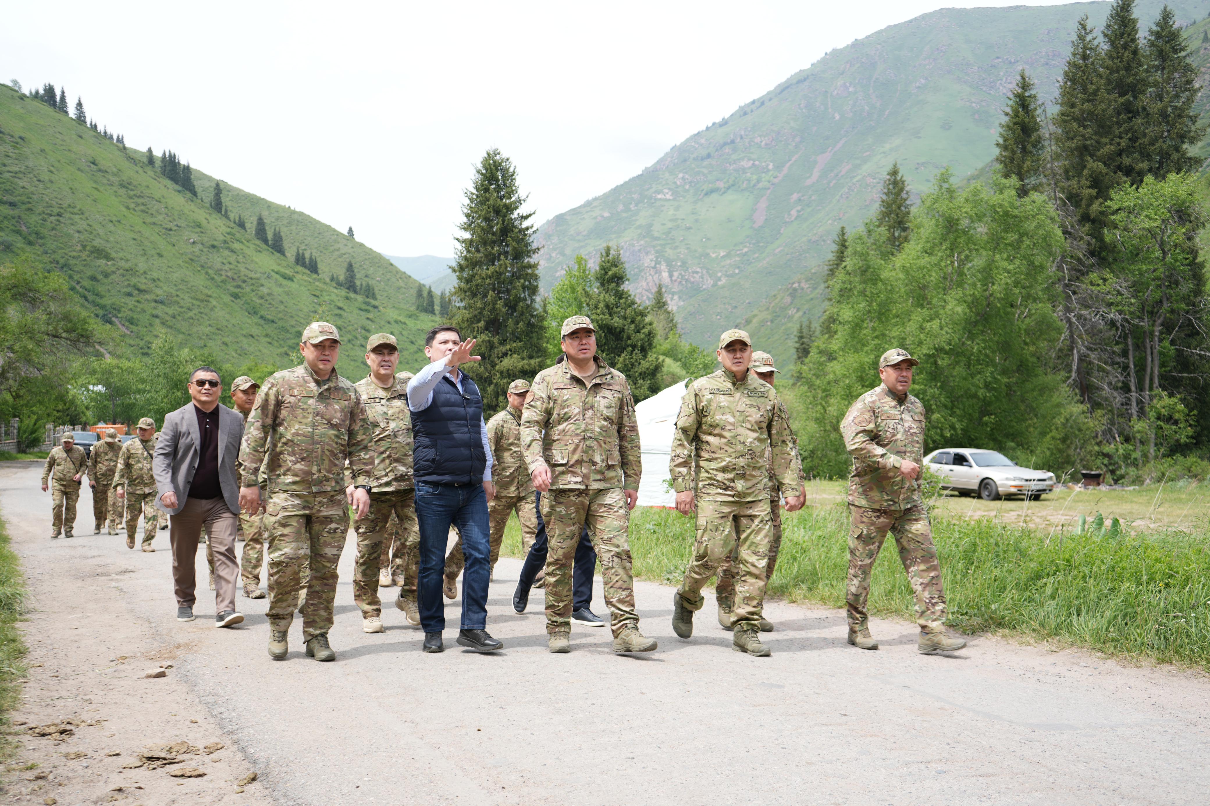 ТЖМ басшысы Түргендегі стратегиялық селден қорғау бөгетінің жобасымен танысты