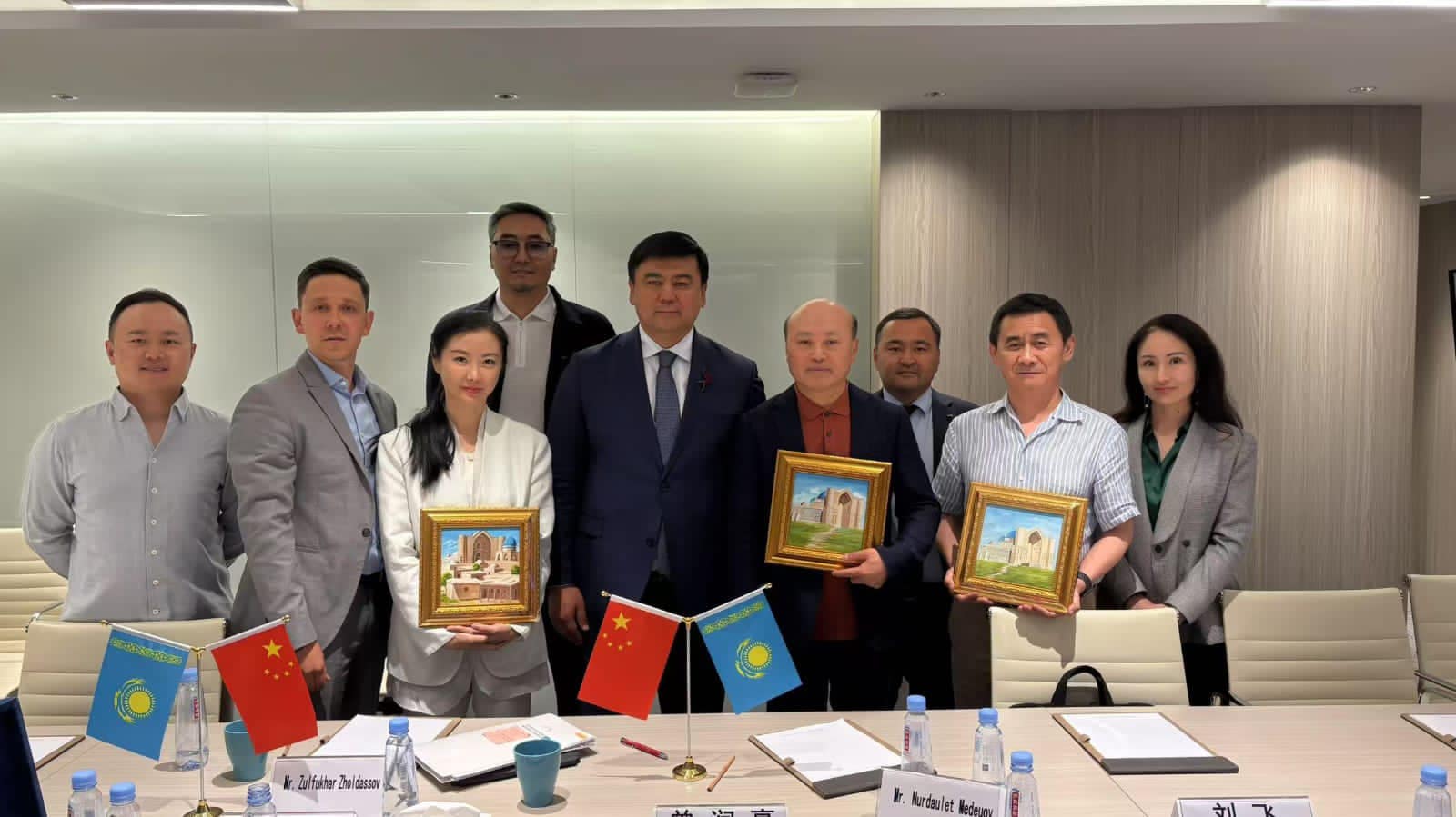 ТҮРКІСТАНДЫҚ ДЕЛЕГАЦИЯ МЕН ҚХР КОМПАНИЯЛАРЫ АРАСЫНДА БІРҚАТАР СЕРІКТЕСТІК КЕЗДЕСУЛЕР ӨТТІ