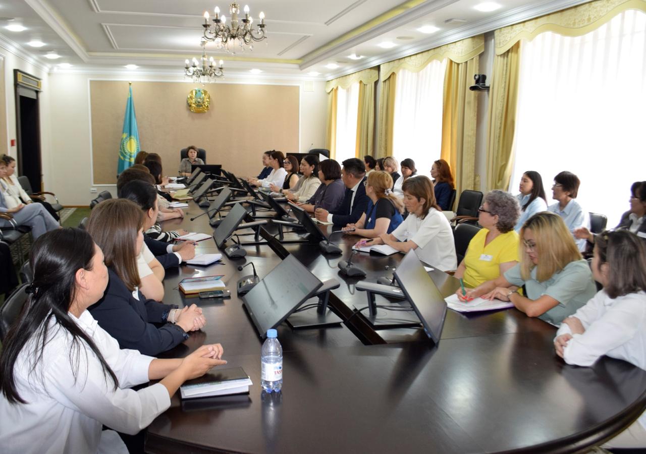 Облыстық әкімдікте кадр қызметкерлері үшін практикалық семинар өткізді