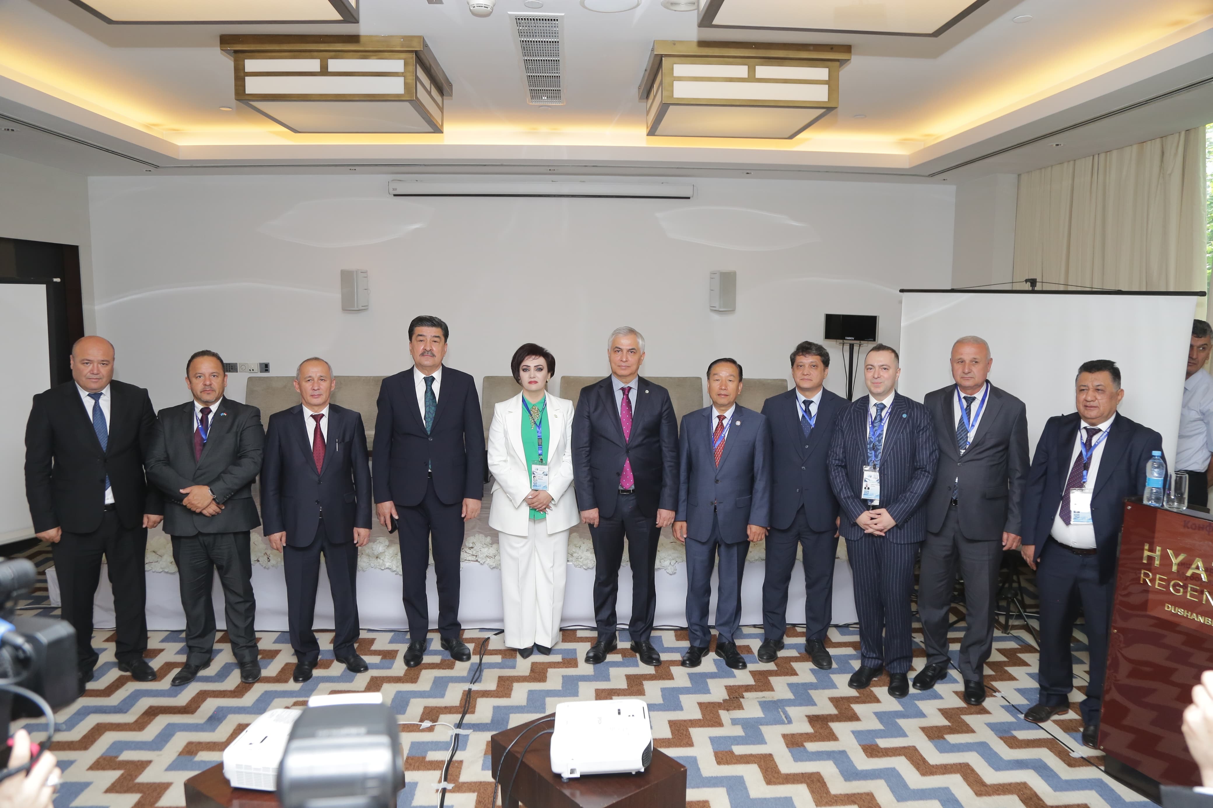 Ғаламдық көшбасшылар тау аймақтарындағы климаттық дағдарысты талқылау үшін Душанбе қаласында жиналды