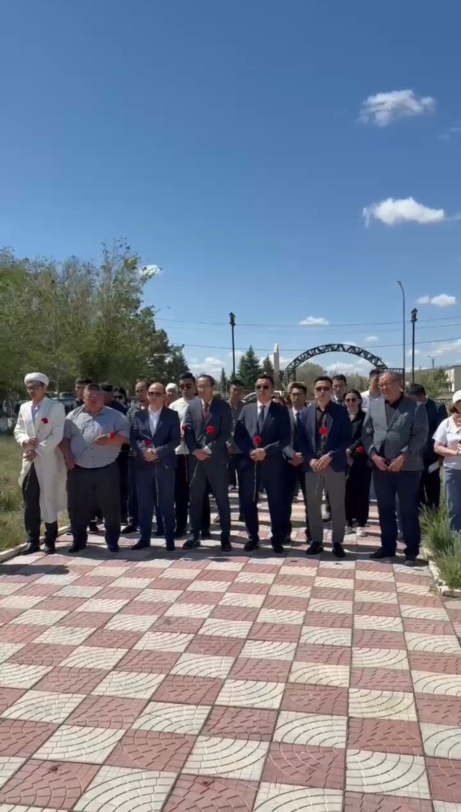 Ақтоғай ауданында Саяси қуғын-сүргін және ашаршылық құрбандарын еске алу шарасы өтті. Аудан орталығындағы ескерткіш тақтаға гүлшоқтарын қойып, бір минут үнсіздік жариялап, әруақтарға тағзым етілді. Аталған шарада жазықсыз құрбандардың ұрпақтары сөз алып, тарихқа көз жүгіртті. Шараға аудандық мәслихат төрағасы Р.Әбеуов және ауданның қоғамдық ұйым өкілдері және тұрғындар қатысты. Сонымен қатар жетім балалар мектебі болған Қарамойындағы ескерткішке де гүл шоқтары қойылып, құран бағышталды.