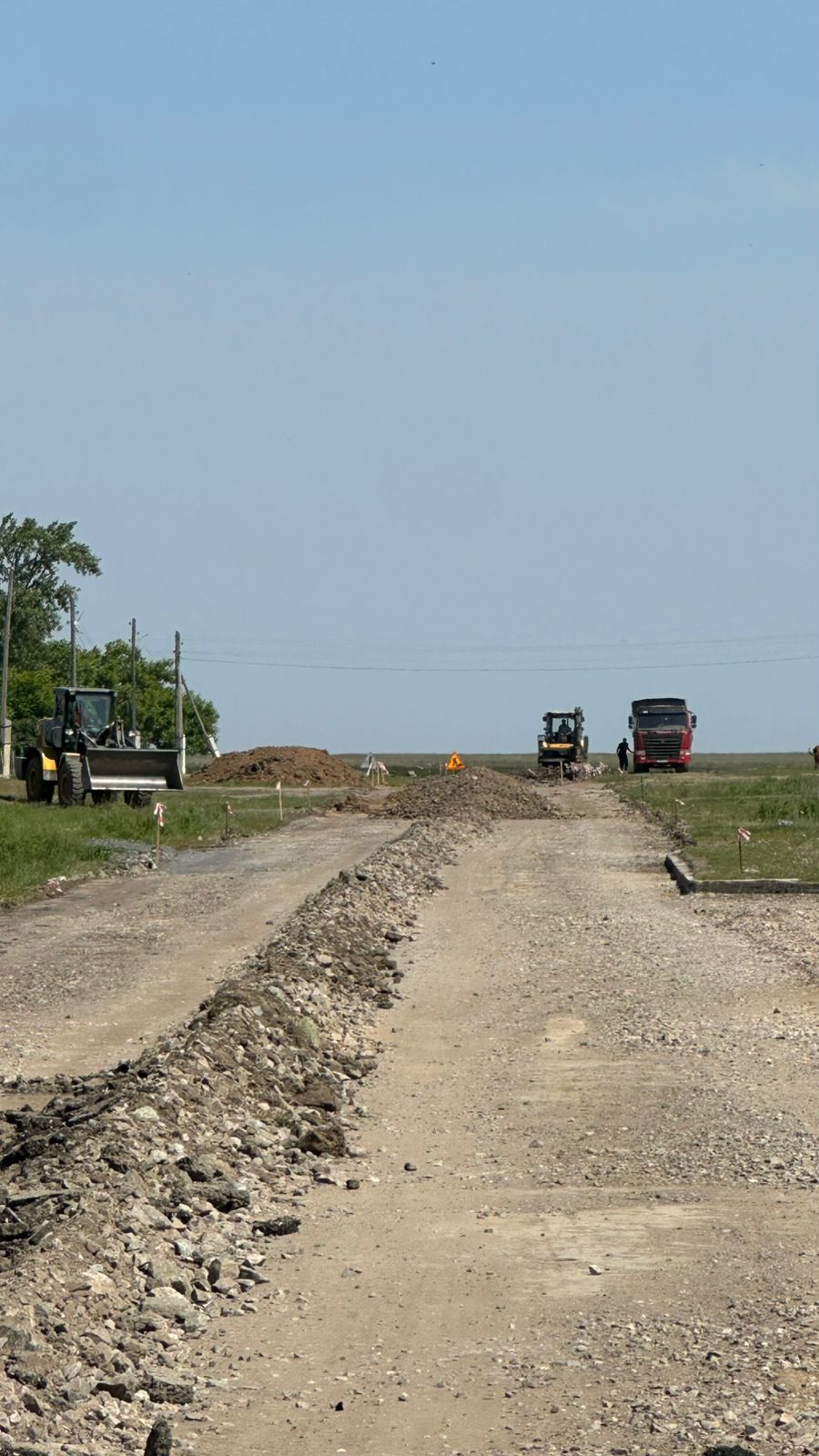 Қостомар ауылында Крупская көшесін орташа жөндеу жұмыстары жүргізілуде