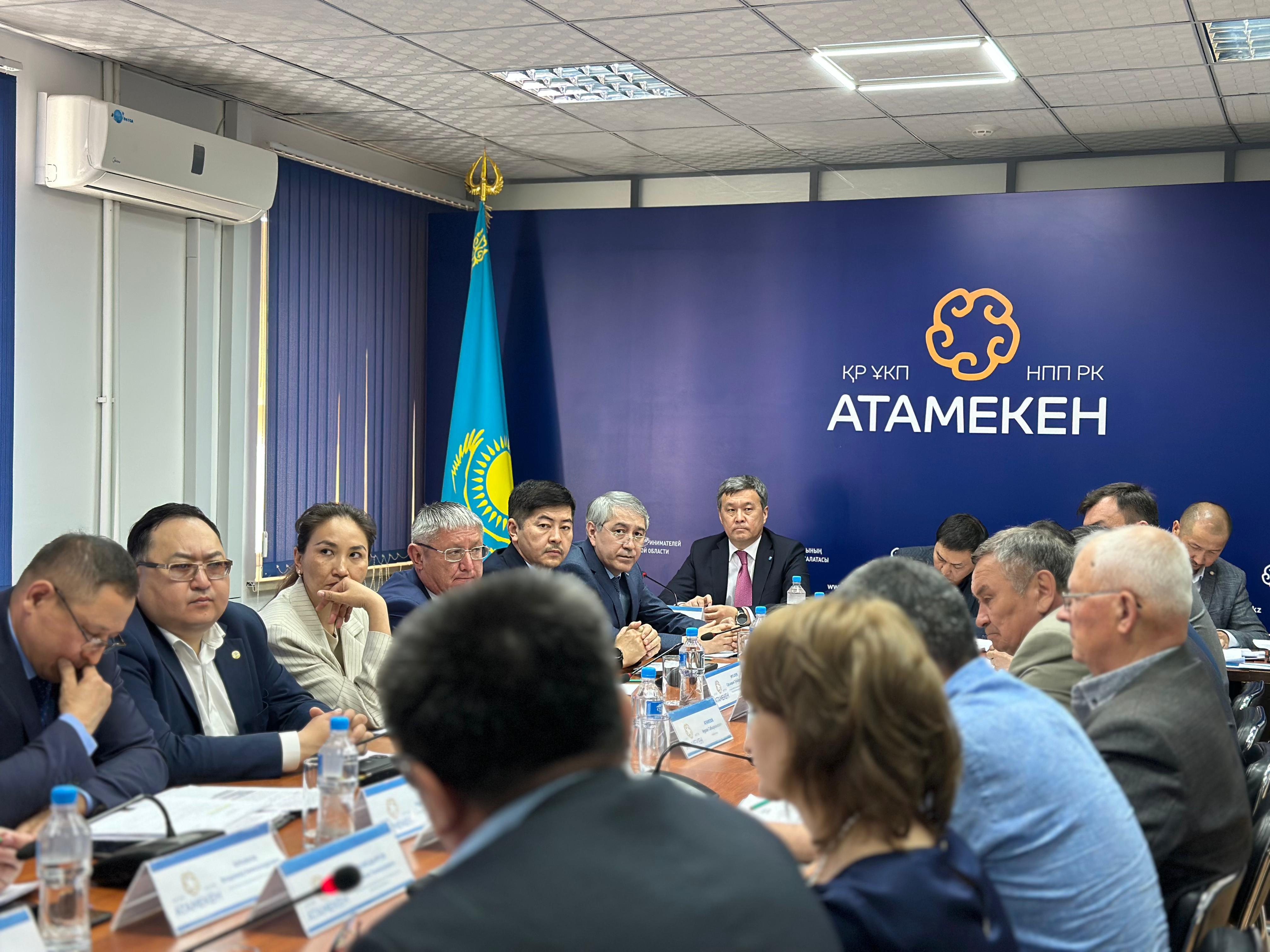 Бизнесті қорғау және заңдылықты қамтамасыз ету: Облыстық Сыбайлас жемқорлыққа қарсы қызмет Кәсіпкерлер палатасы Кеңесінің отырысына қатысты