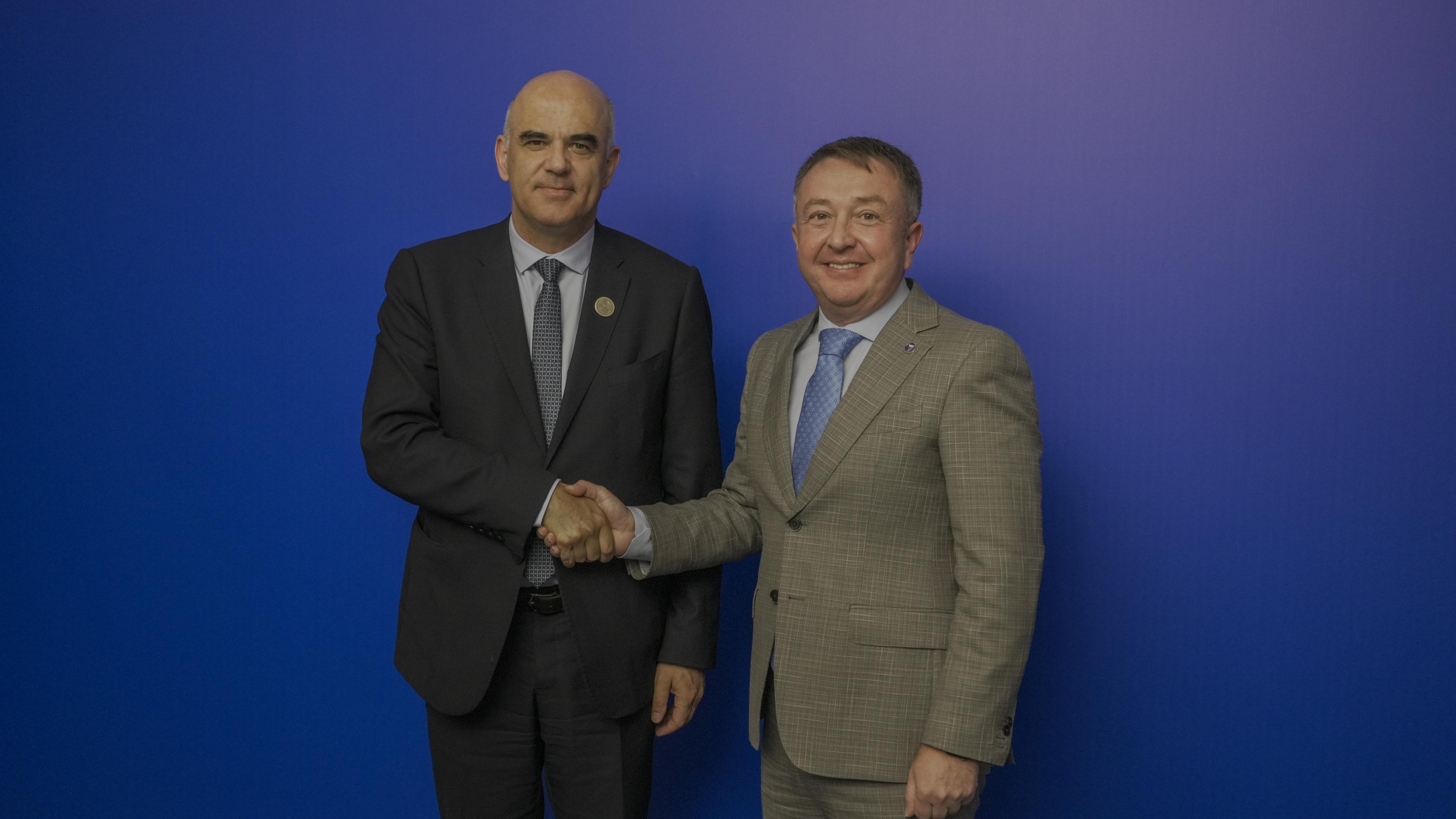 ҚР Әділет министрі Ерлан Сәрсембаев Еуропа кеңесінің Бас хатшысы Ален Берсемен кездесу өткізіп, «2024–2027 жылдарға арналған Еуропа кеңесінің Қазақстанмен тату көршілік ынтымақтастығының басымдықтары жөніндегі конференция» атты сайт-ивенттің ашылу рәсіміне қатысты