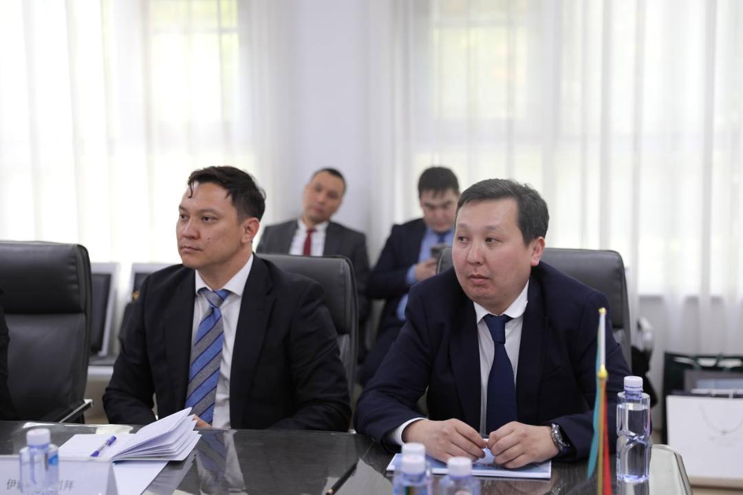 Облыс әкімінің орынбасары А.Әбдікәрімов қытайлық бизнес өкілдерімен кездесулер өткізді