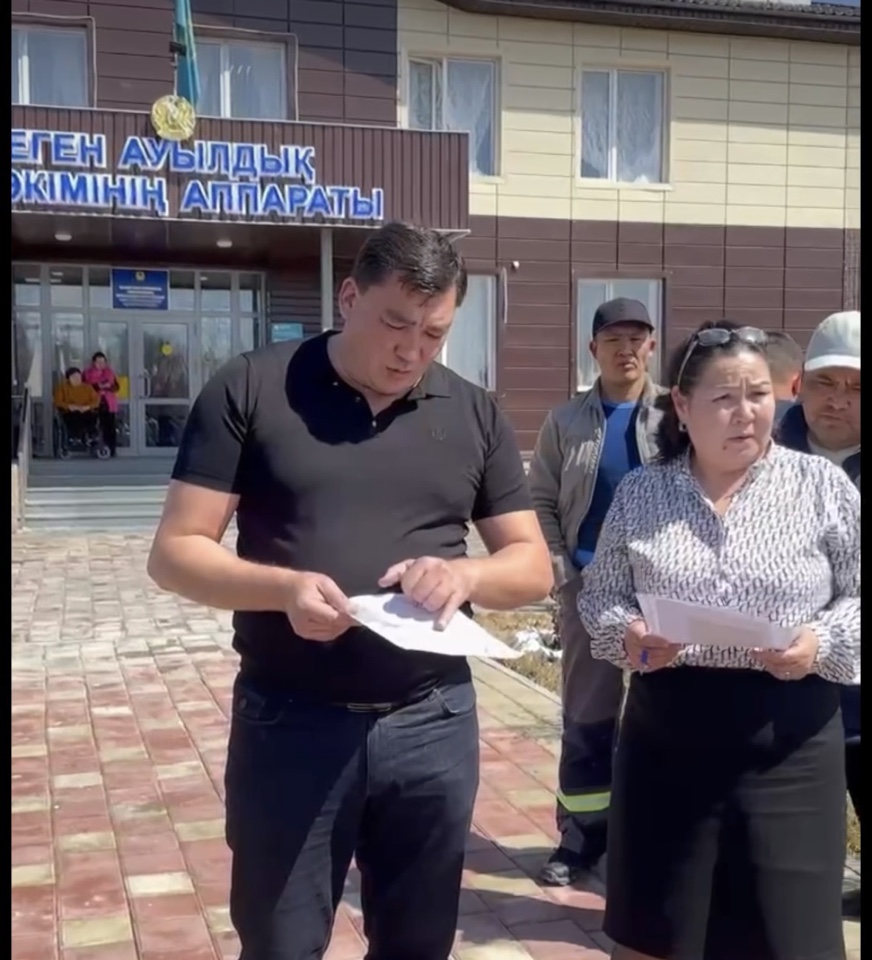 08.04.2025 Кеген ауылдық округінде пайдаланылмаған жерлерді қайтару жұмыстарының нәтижесінде қайтарылып алынған 300 га суармалы жерді тұрғындарға үлестіріп беру жұмыстары толығымен аяқталды. Жер 5 га дан кезекте тұрған тұрғындарға егістік және көп жылдық шөп егу мақсатында беріліп, тұрғындар бірден жұмыстарды бастап кетті.