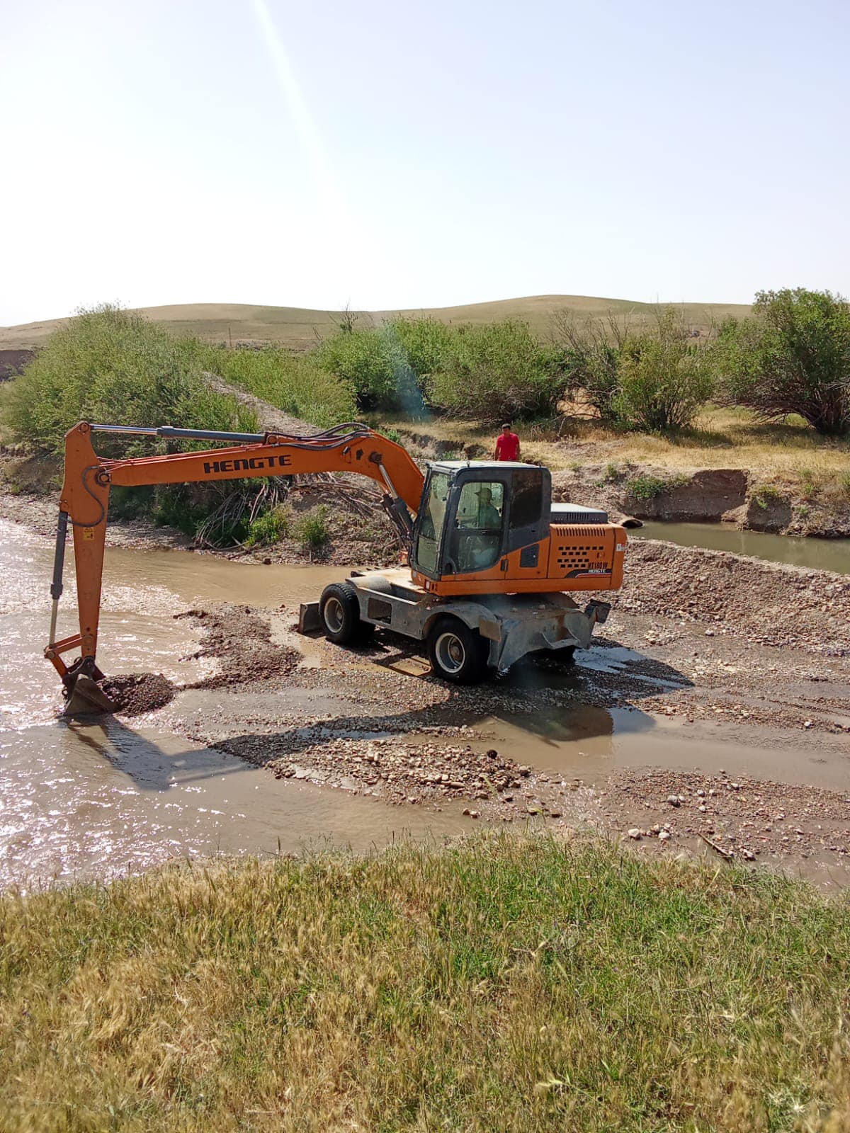 Тұрақты елді мекені тұсындағы Бөген өзенінің арнасында нығайту жұмыстары жүргізілді