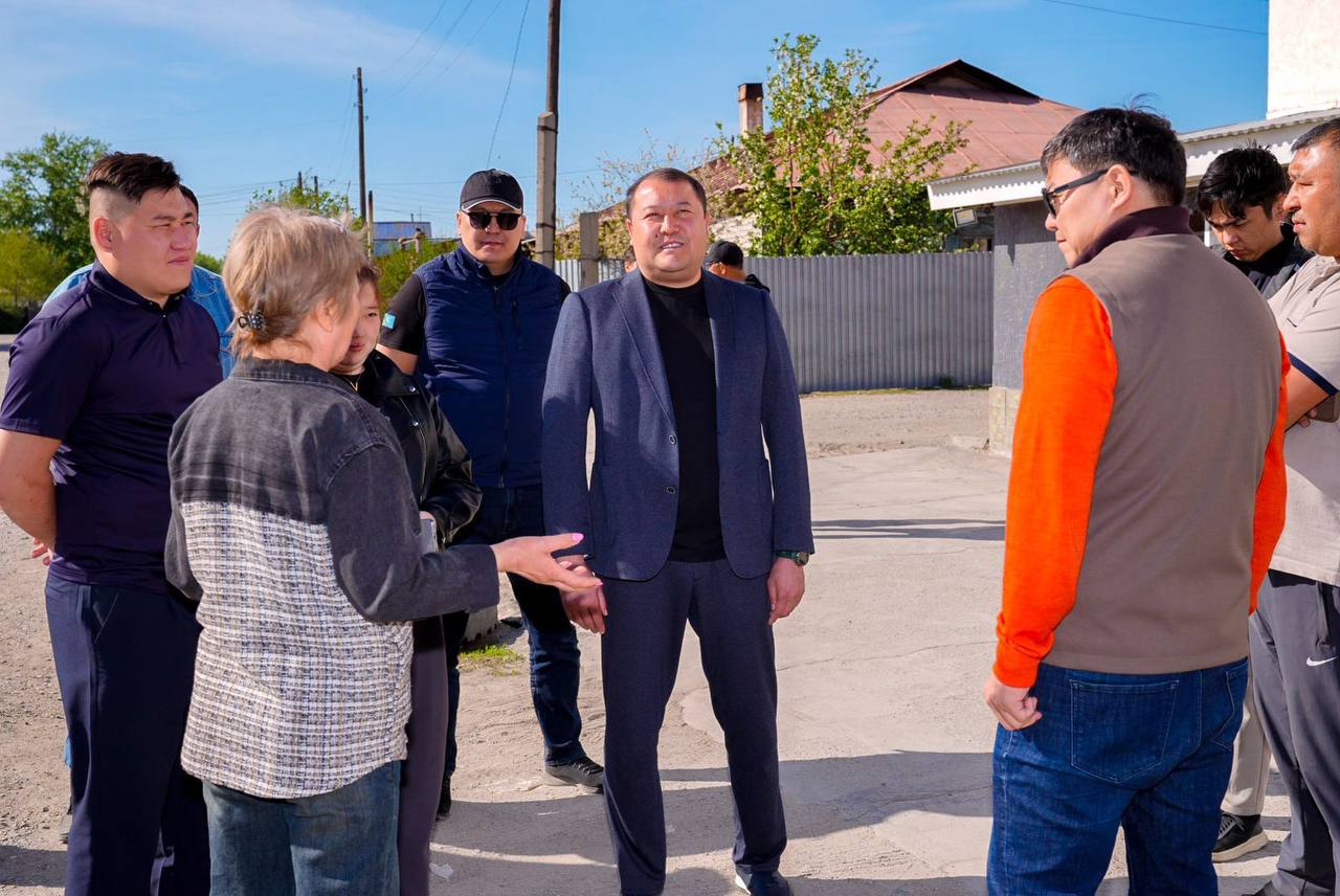 Ақмола көшесінің тұрғындары өз мәселелерін жеткізді