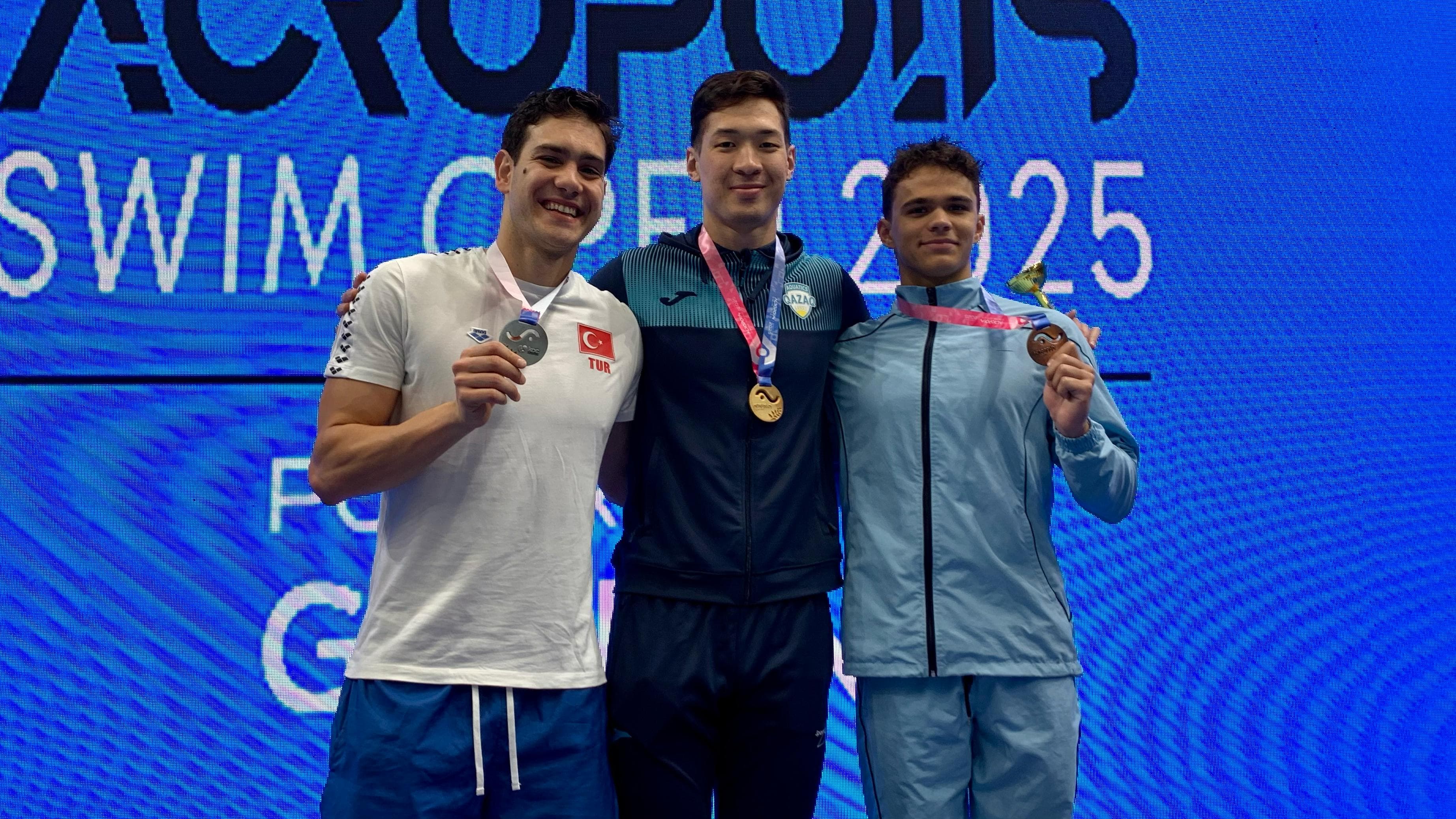 Астаналық жүзгіш Әділбек Мусин Афинада өткен халықаралық турнирде алтын медаль жеңіп алды