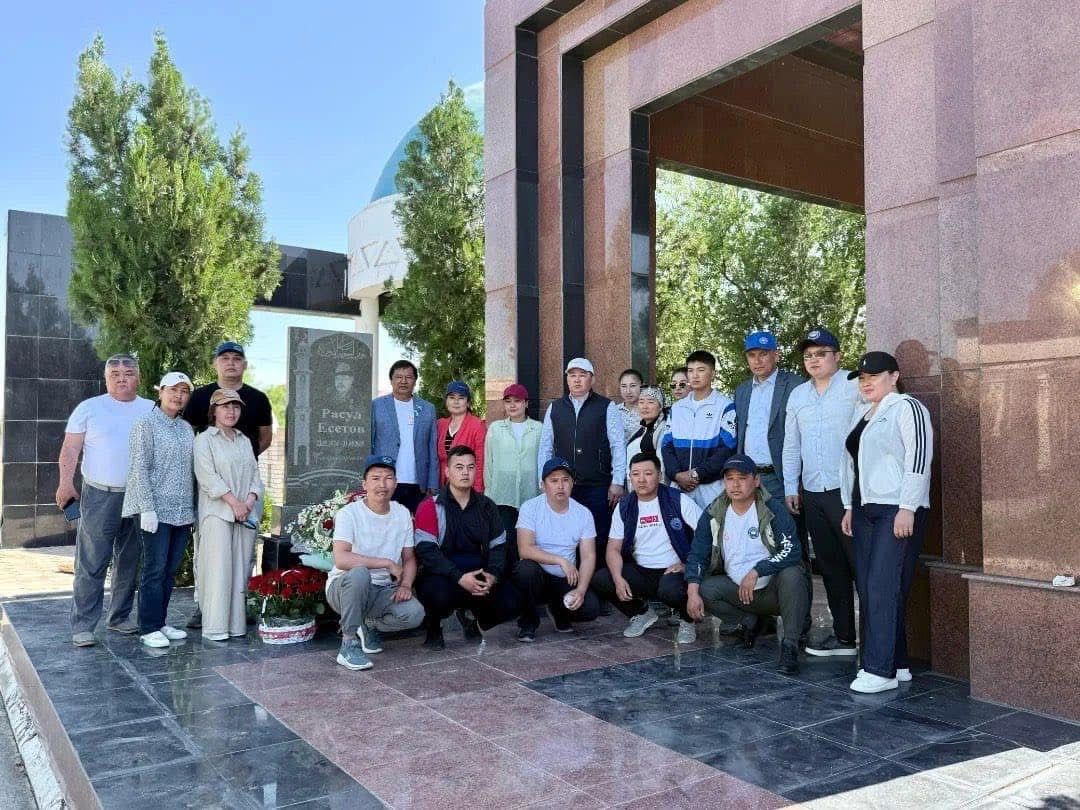 ТҮРКІСТАНДА ЖЕҢІСТІҢ 80 ЖЫЛДЫҒЫНА АРНАЛҒАН ТАЗАЛЫҚ ШАРАСЫ ҰЙЫМДАСТЫРЫЛДЫ