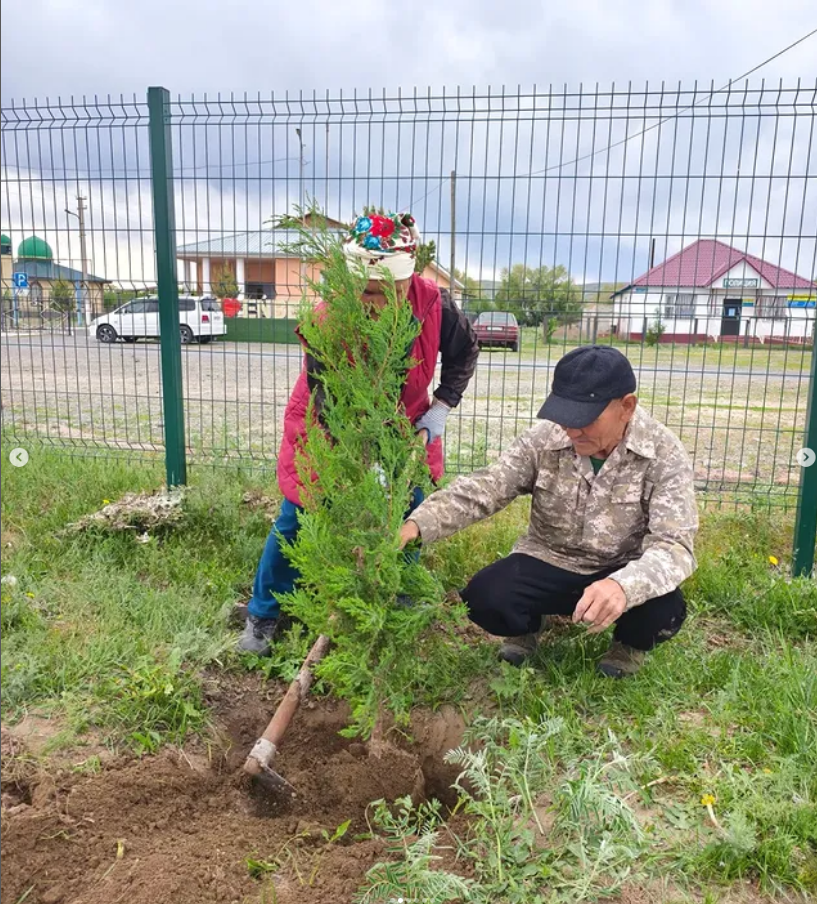 Еңбекші ауылдық округінде көгалдандыру жұмыстары жүргізілді