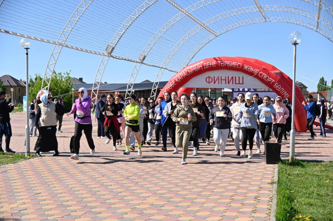 Ақтөбеде Әлия Молдағұлованың 100 жылдығына арналған «Жұбанов RUN» марафоны өтті