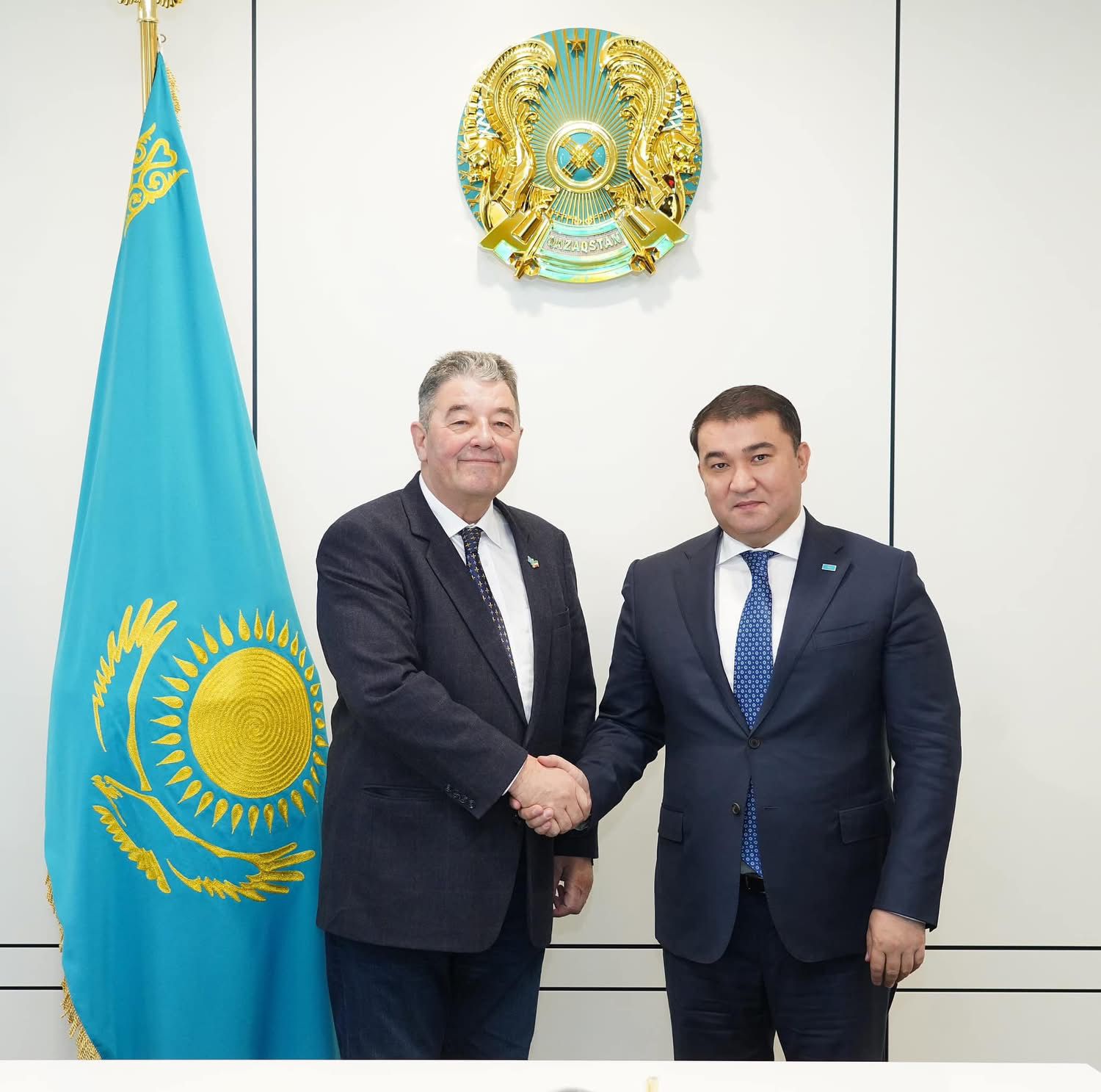НҰРАЛХАН КӨШЕРОВ МАЖАРСТАННЫҢ БАС КОНСУЛЫМЕН ТҮРКІСТАНДА ЖАҢА ЗАУЫТ АШУ БОЙЫНША КЕЛІССӨЗ ЖҮРГІЗДІ