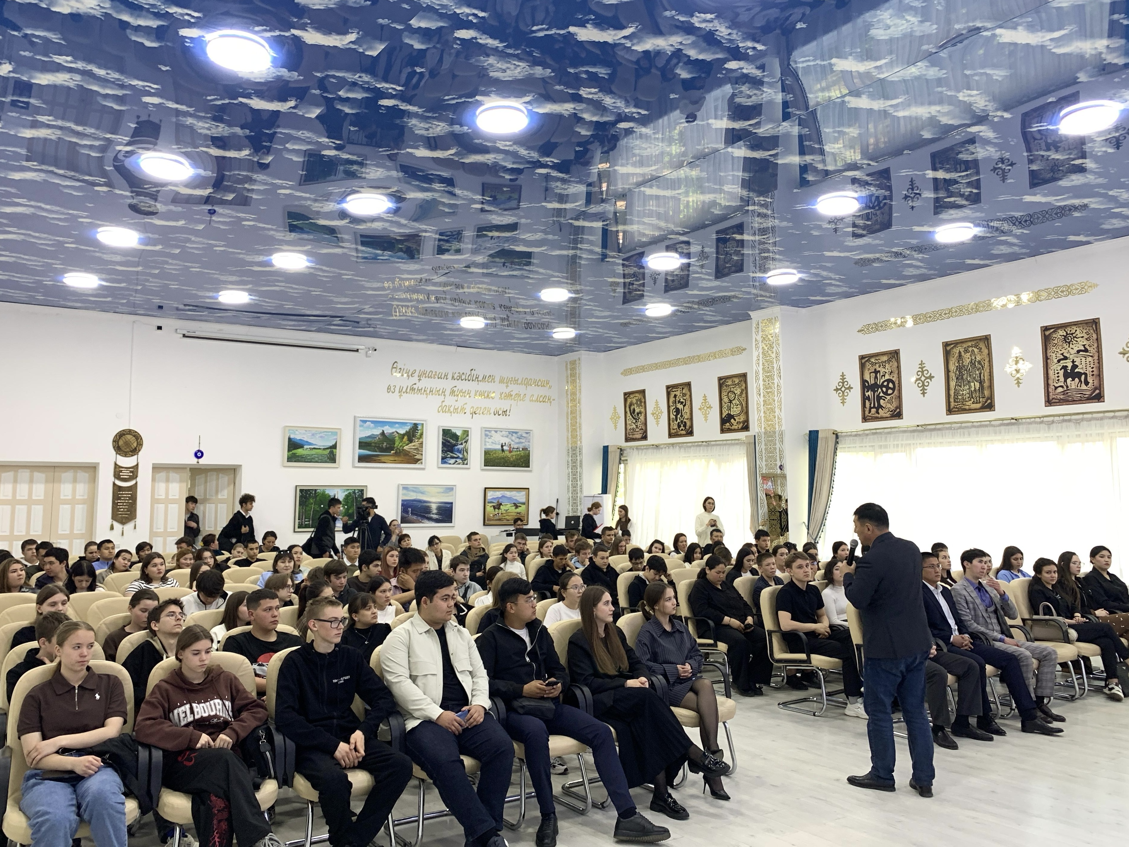 Адал болашақ үшін: Ақмола облысында сыбайлас жемқорлыққа қарсы ағарту аясында жастармен TEDx-кездесу өтті