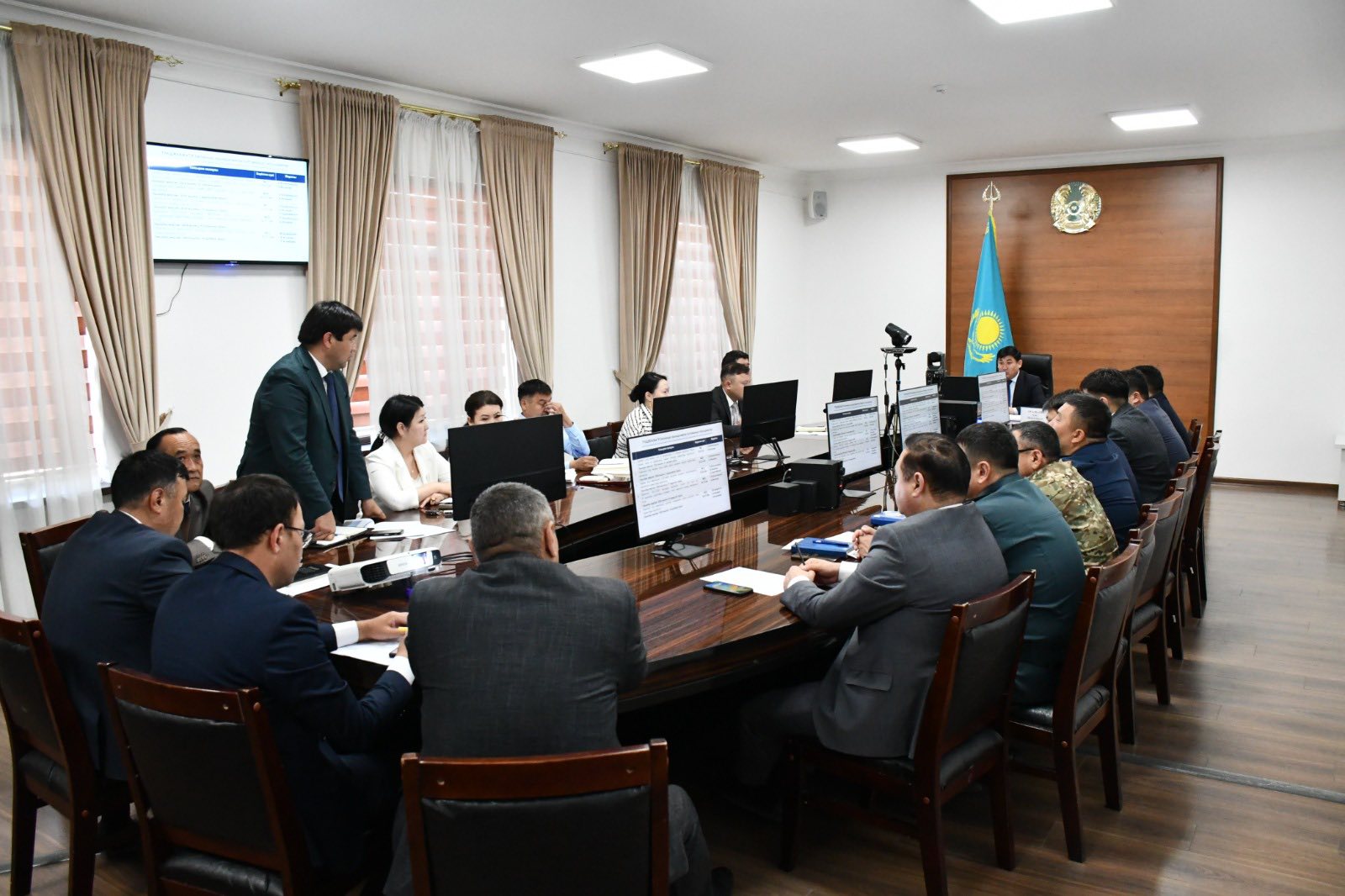 КЕЗЕКТІ АППАРАТ ЖИЫНЫ ӨТТІ