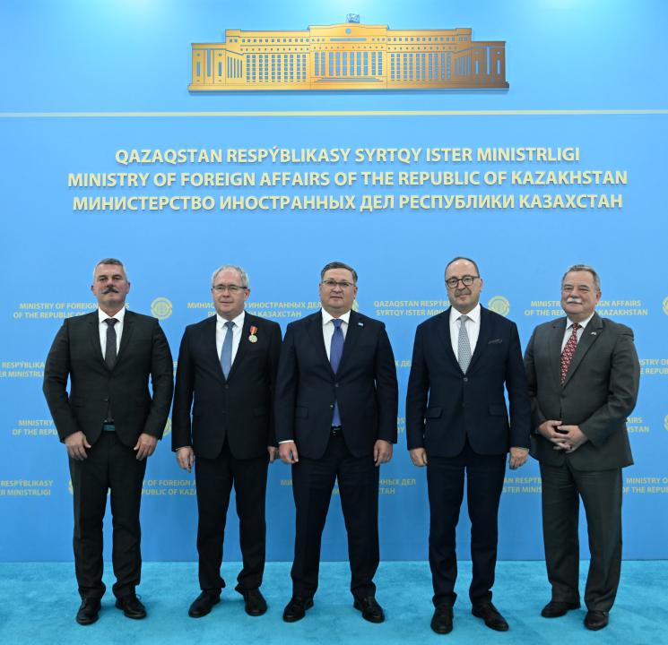Kazaksztán és Magyarország megerősíti a parlamentközi együttműködést és partnerséget az Európa Tanács Parlamenti Közgyűlése keretében