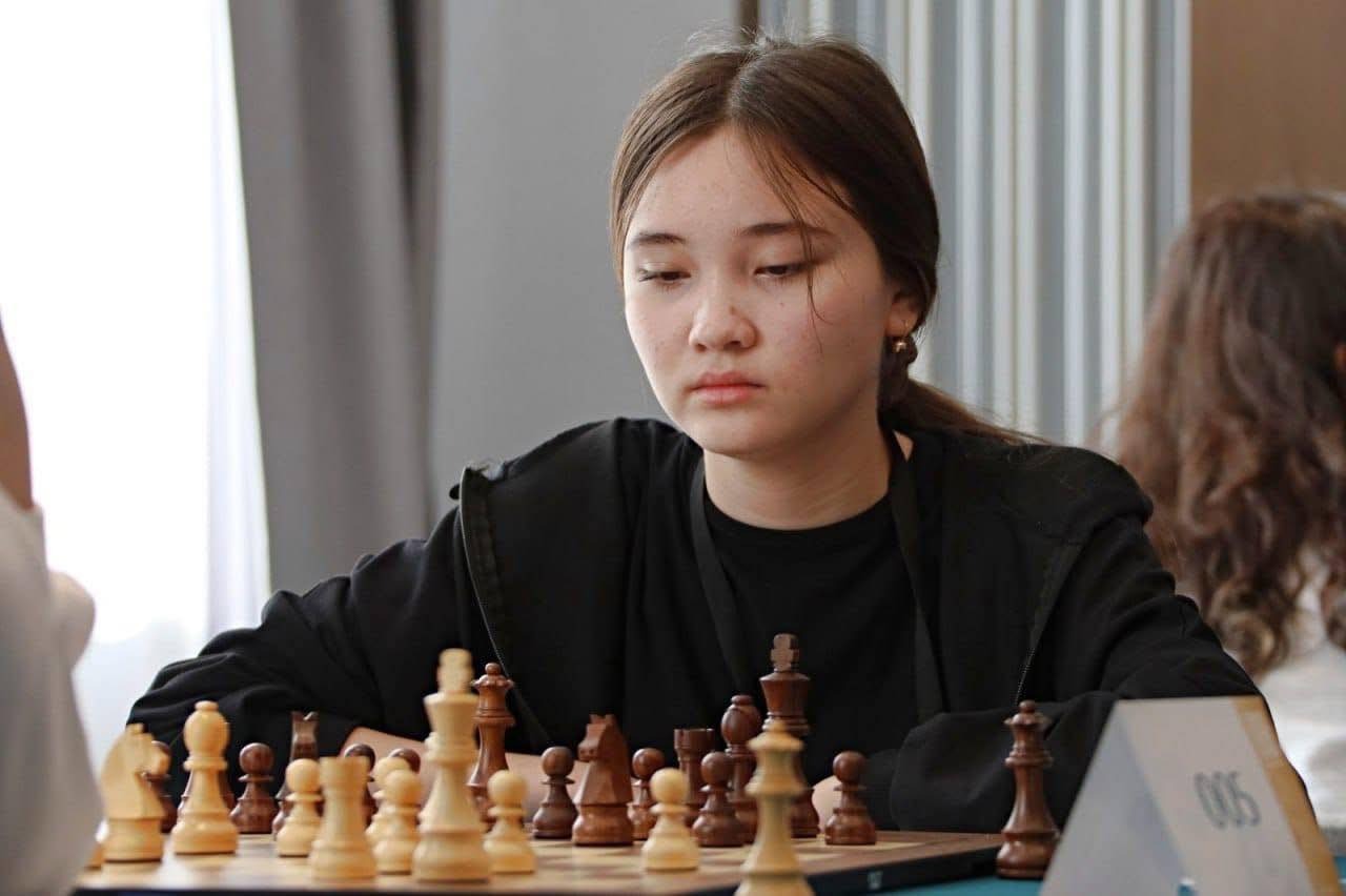 ТҮРКІСТАНДЫҚ ШАХМАТШЫ ЕЛ ЧЕМПИОНЫ АТАНДЫ