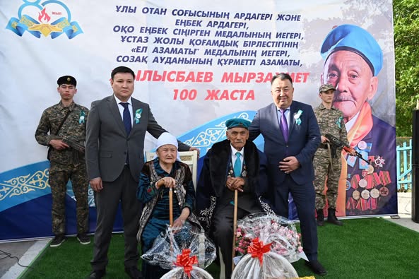 ТҮРКІСТАН: СОЗАҚТА СҰРАПЫЛ СОҒЫСТЫҢ ҚАРТ МАЙДАНГЕРІНЕ ҚҰРМЕТ КӨРСЕТІЛДІ