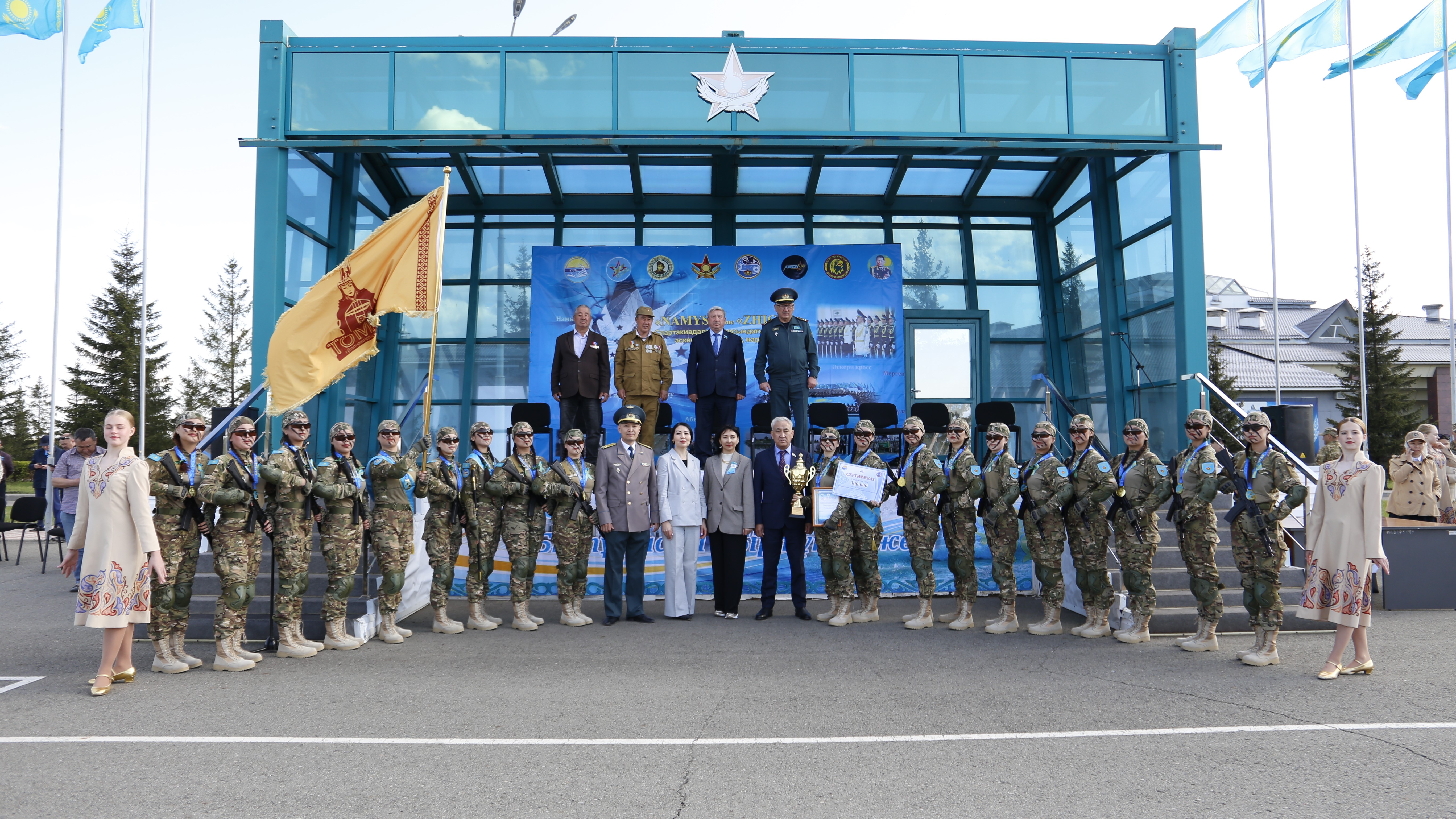 Ақмола облысының колледждері арасында саппен жүру және ән айту байқауы өтті