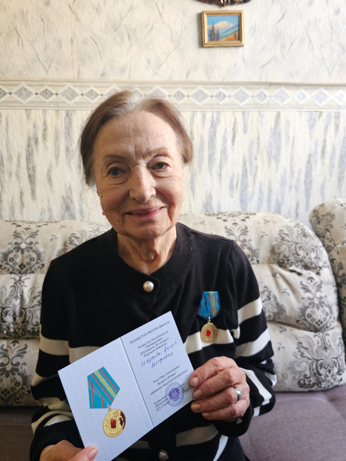 9 мамыр қарсаңында - Ұлы Отан соғысындағы Жеңістің 80 жылдығын мерекелеу құрметіне Департамент ұжымы санитариялық-эпидемиологиялық қызметтің тыл еңбеккерлерін құттықтады