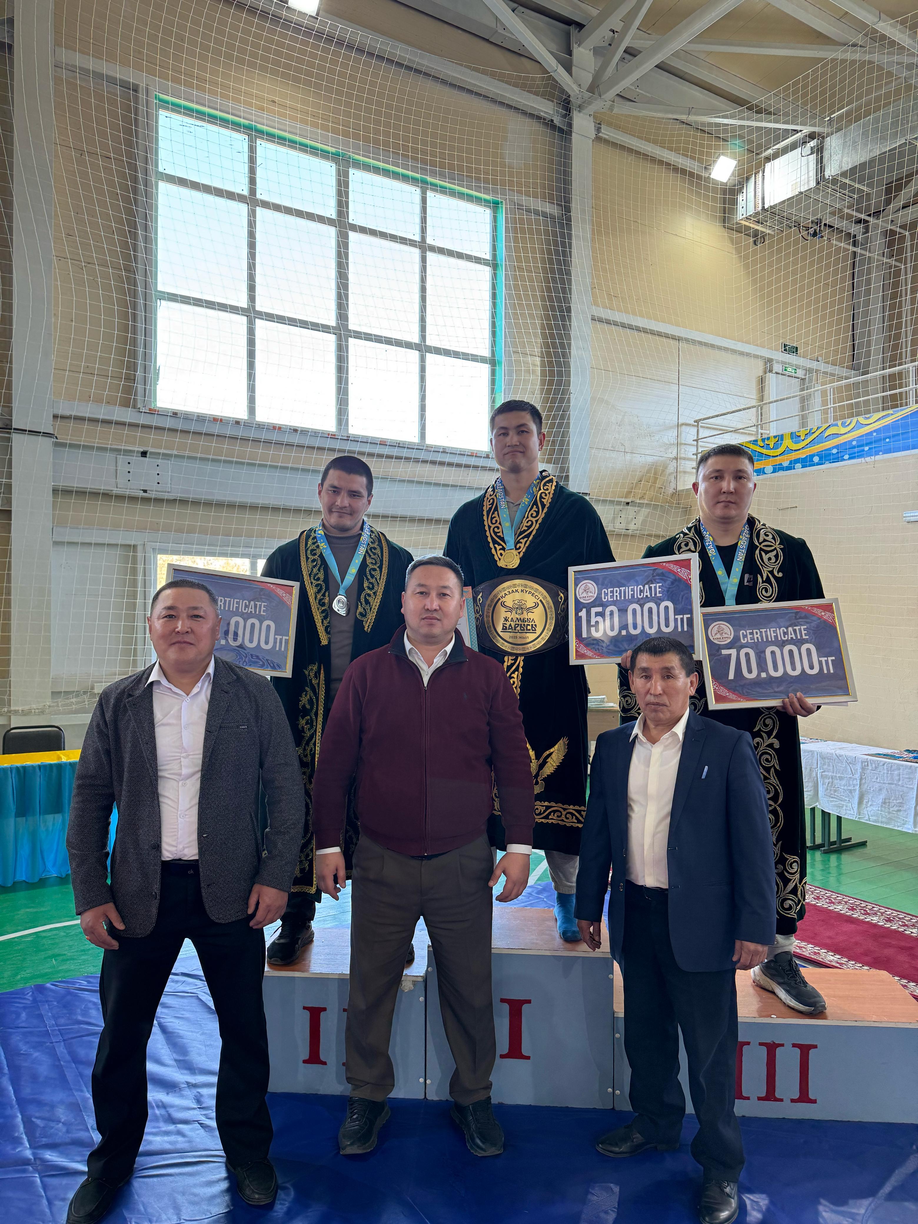 Ағымдағы жылдың 30 сәуірінде Пресновка ауылындағы "Жас қыран" спорт кешенінде қазақ күресінен "Жамбыл барысы"атты аудандық турнир өтті.