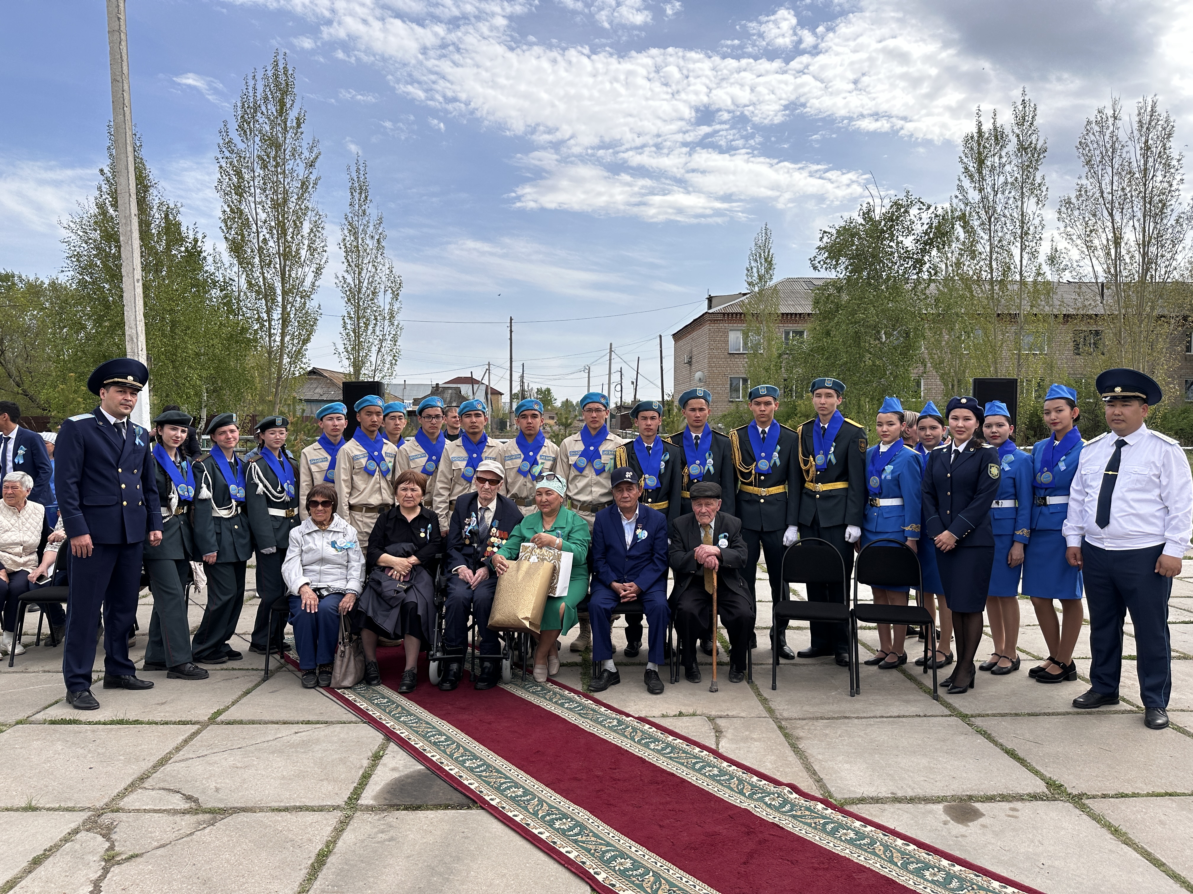В Буландынском районе в преддверии Дня Победы состоялась торжественная встреча с ветераном ВОВ