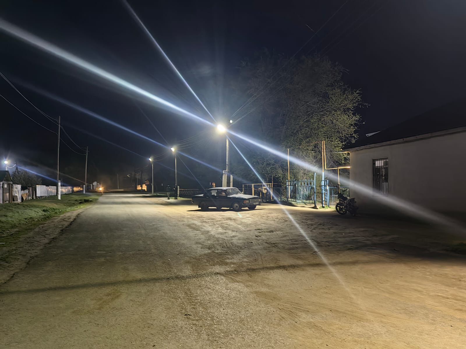 Жарықтандыру жұмыстары жүргізілуде