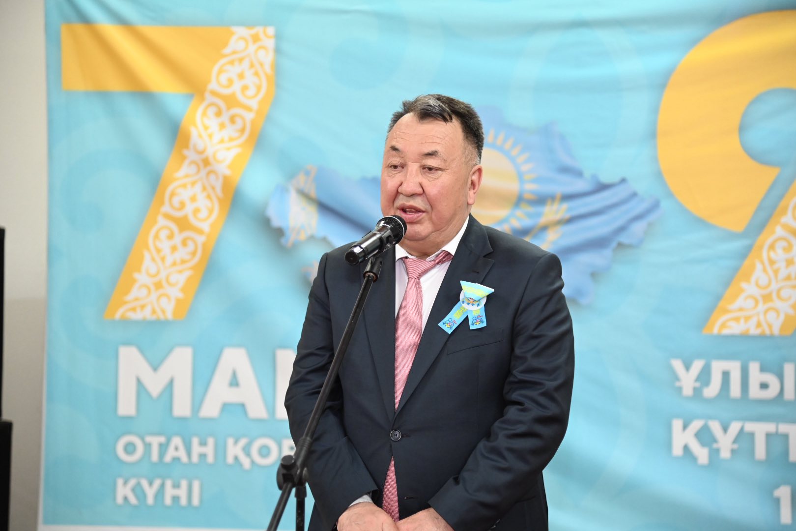 ОТАН ҚОРҒАУШЫЛАР МЕН ЖЕҢІС КҮНІ АТАЛЫП ӨТТІ