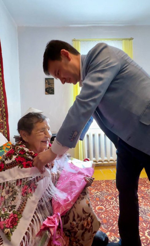 ҰЛЫ ЖЕҢІСКЕ 80 ЖЫЛ: Тыл еңбеккерлеріне құрмет көрсетілді