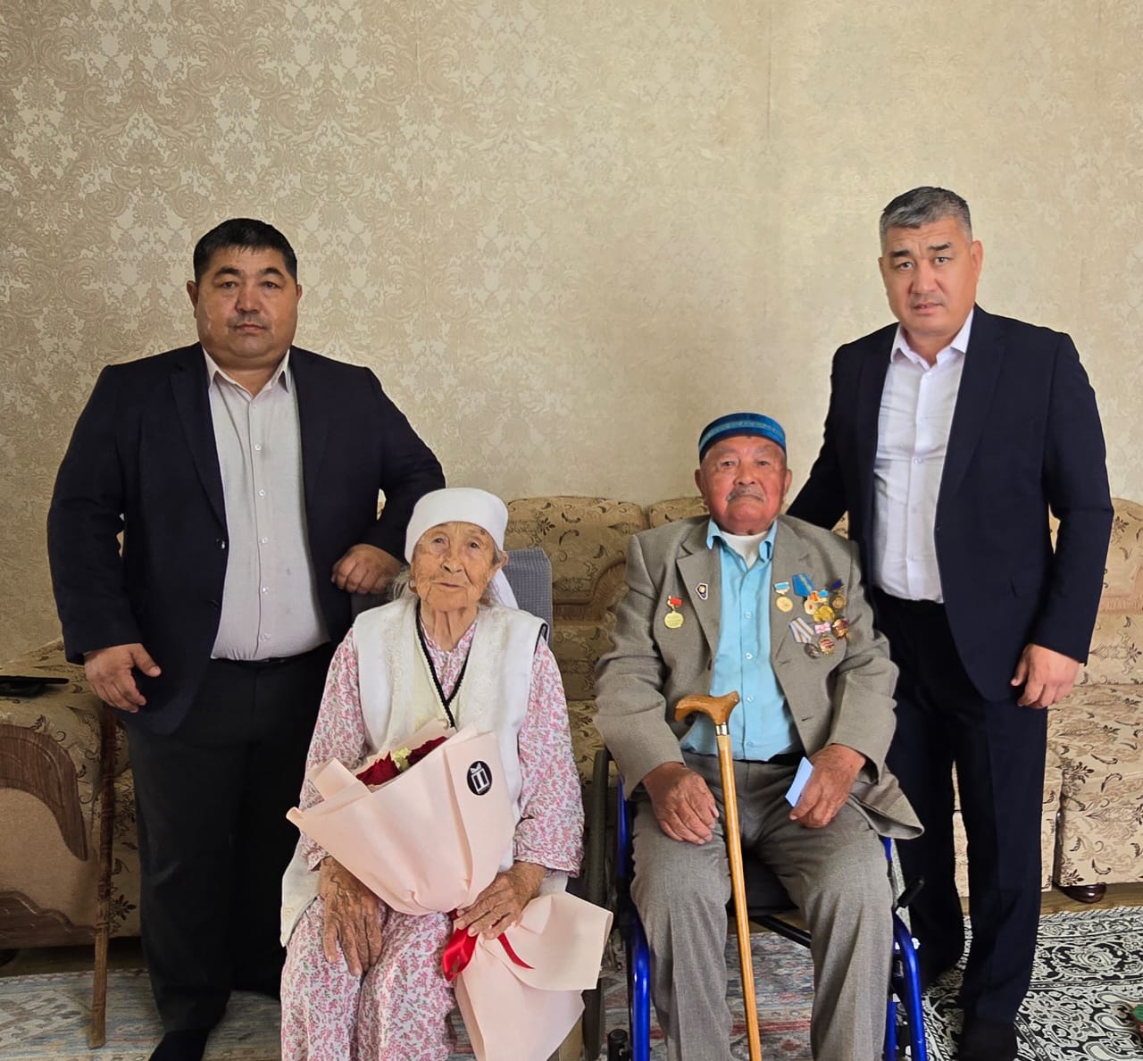 Тыл ардагерлеріне құрмет көрсетілді