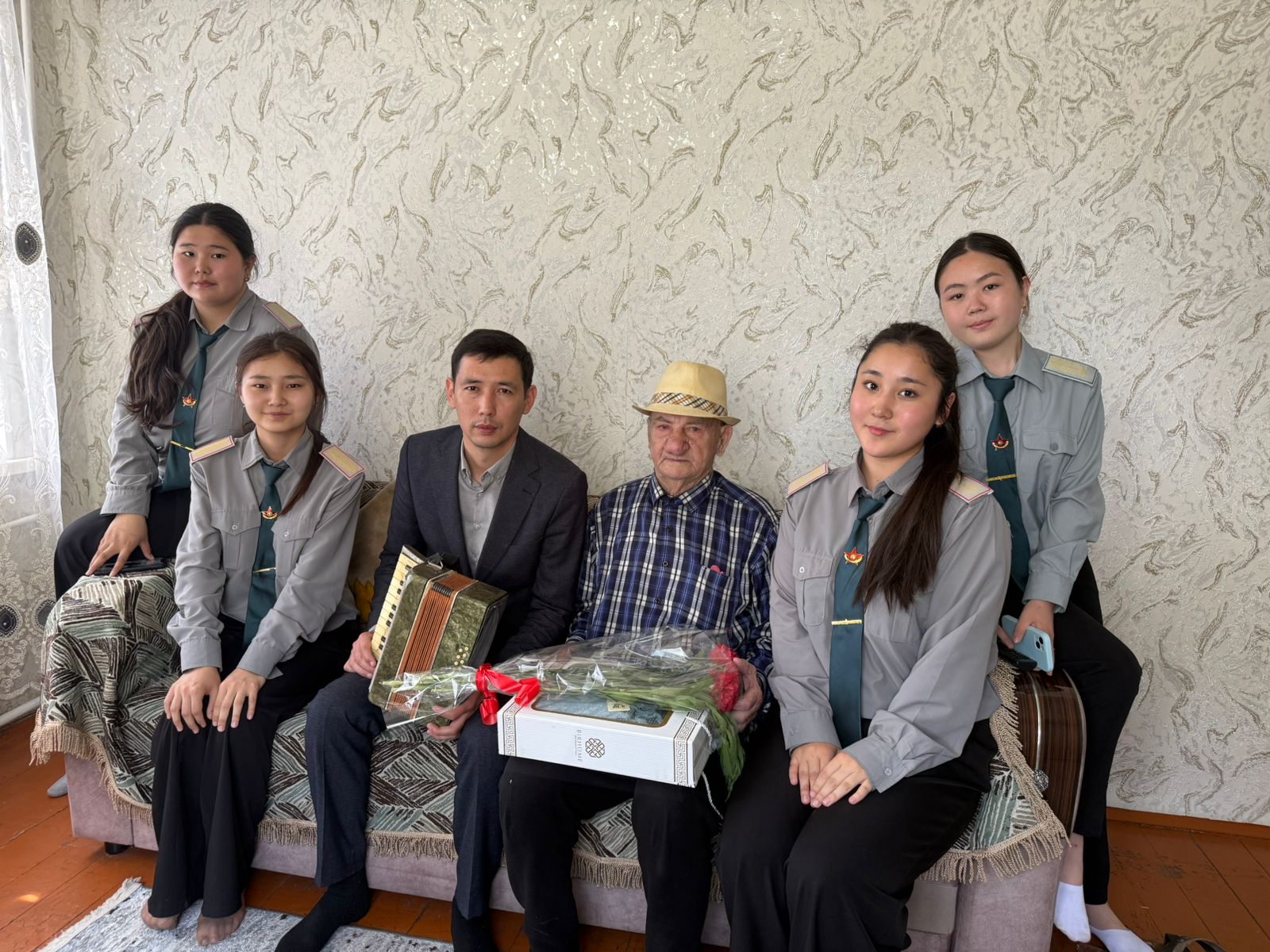 ТЫЛ ЕҢБЕККЕРЛЕРІ АРДАҚТАЛДЫ.