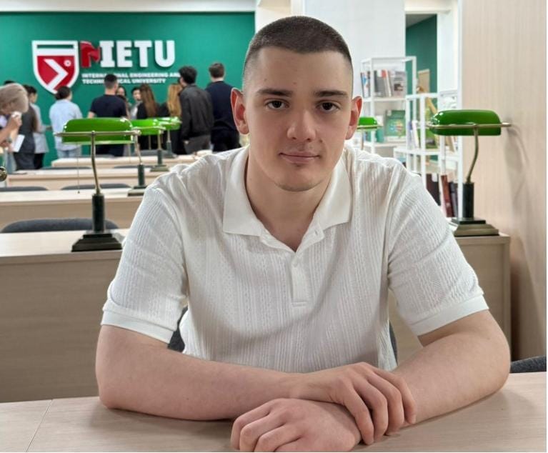 Coursera-да 260 курс аяқтаған қазақстандық студент ЖОО студенттері арасында чемпион атанды