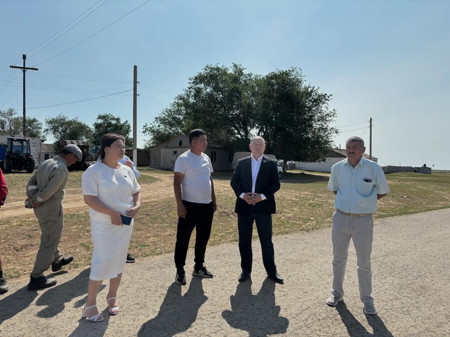 Қараой ауылында жүргізіліп жатырған жұмыстарға депутаттық бақылау