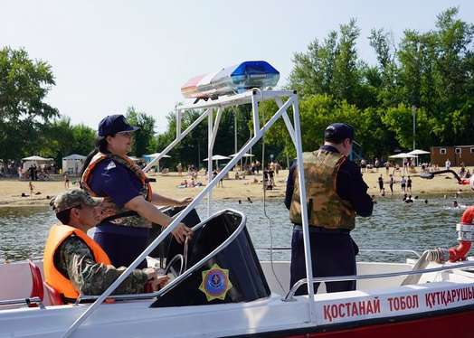 Қостанай жағажайларындағы рейд: алкоголь, қоқыс және қайғылы жағдайлардың алдын алу