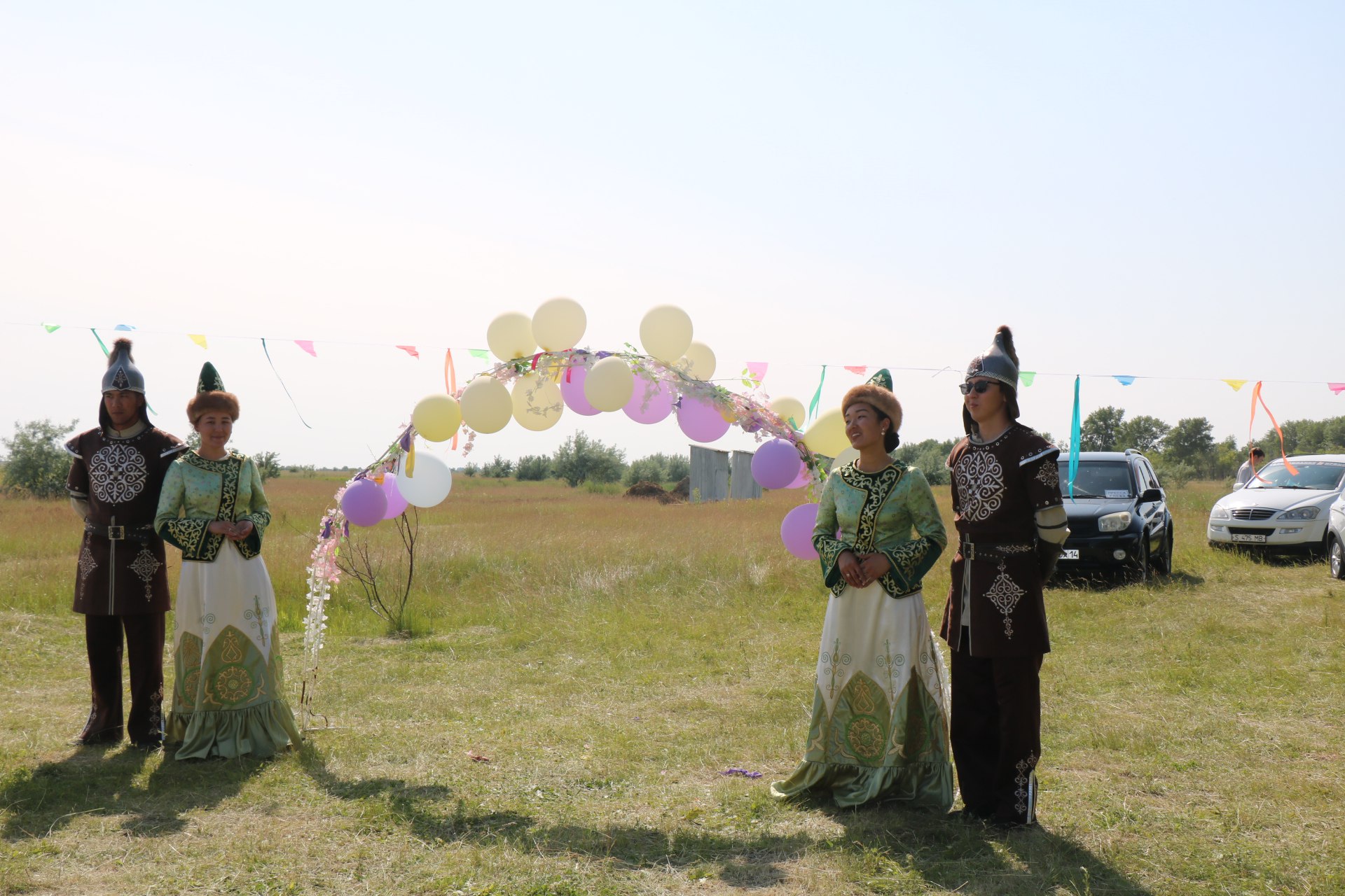 Луганск ауылындағы киіз үй лагерінің ашылуы