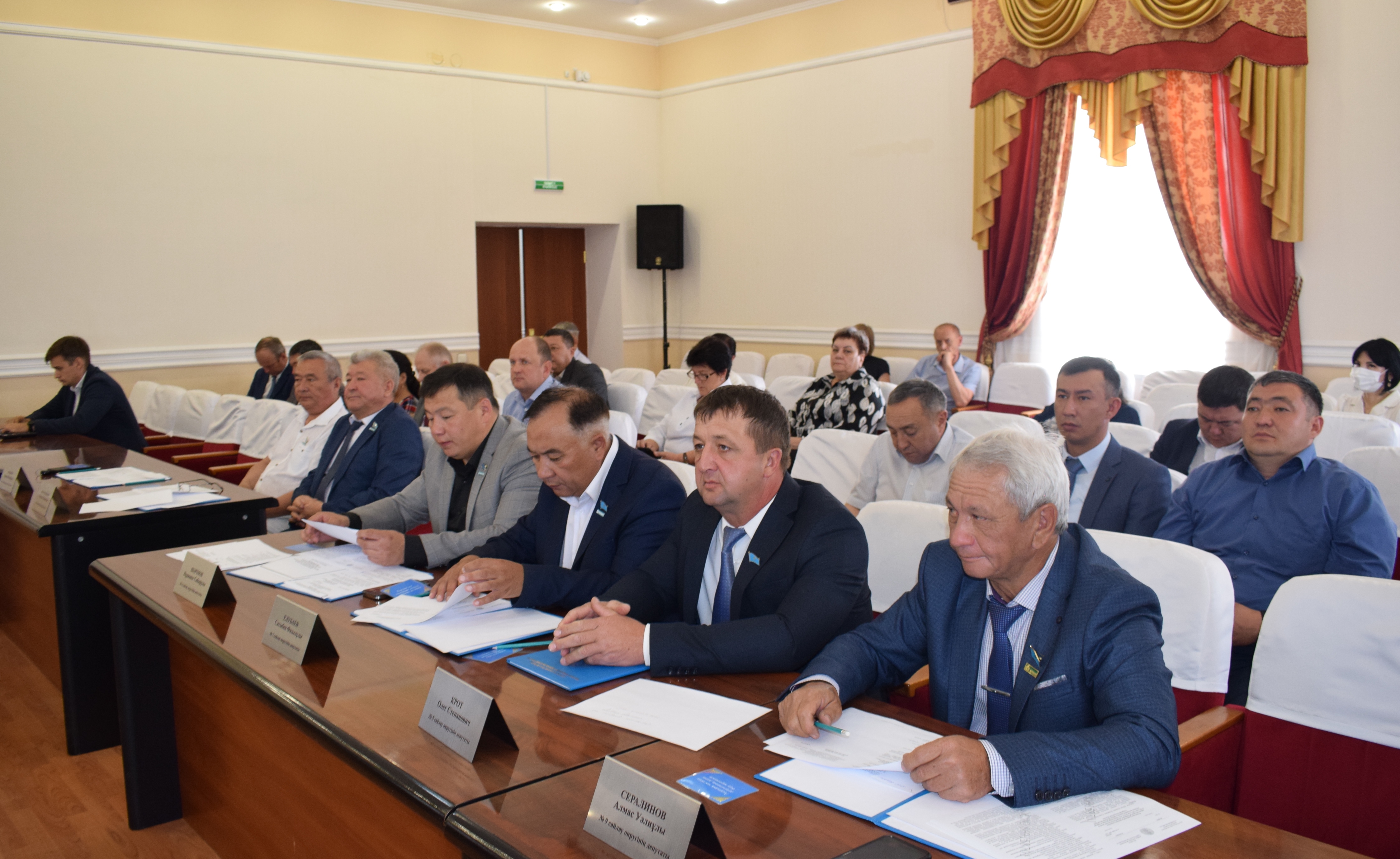 Мәлихаттың кезектен тыс сессиясы өткізілді