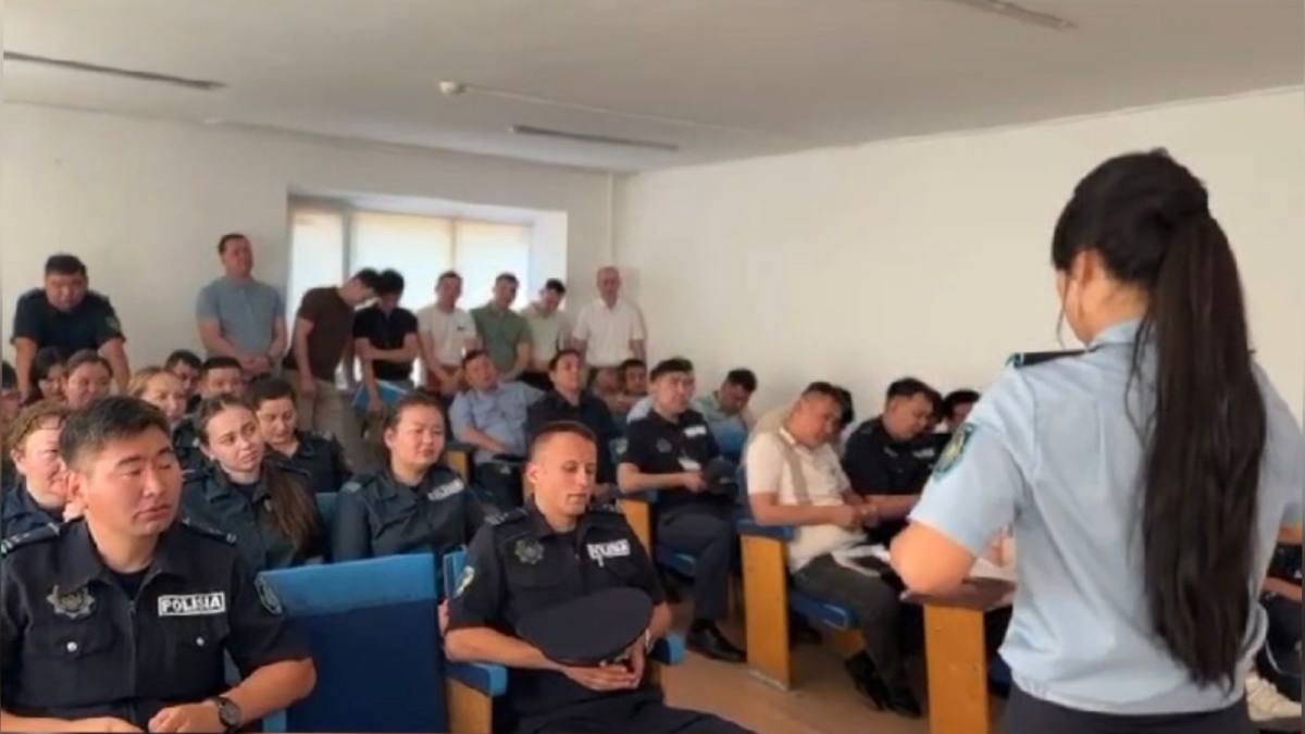 Павлодар полицейлері агрессивті мінез-құлыққа қарсы психологиялық дайындықтан өтті