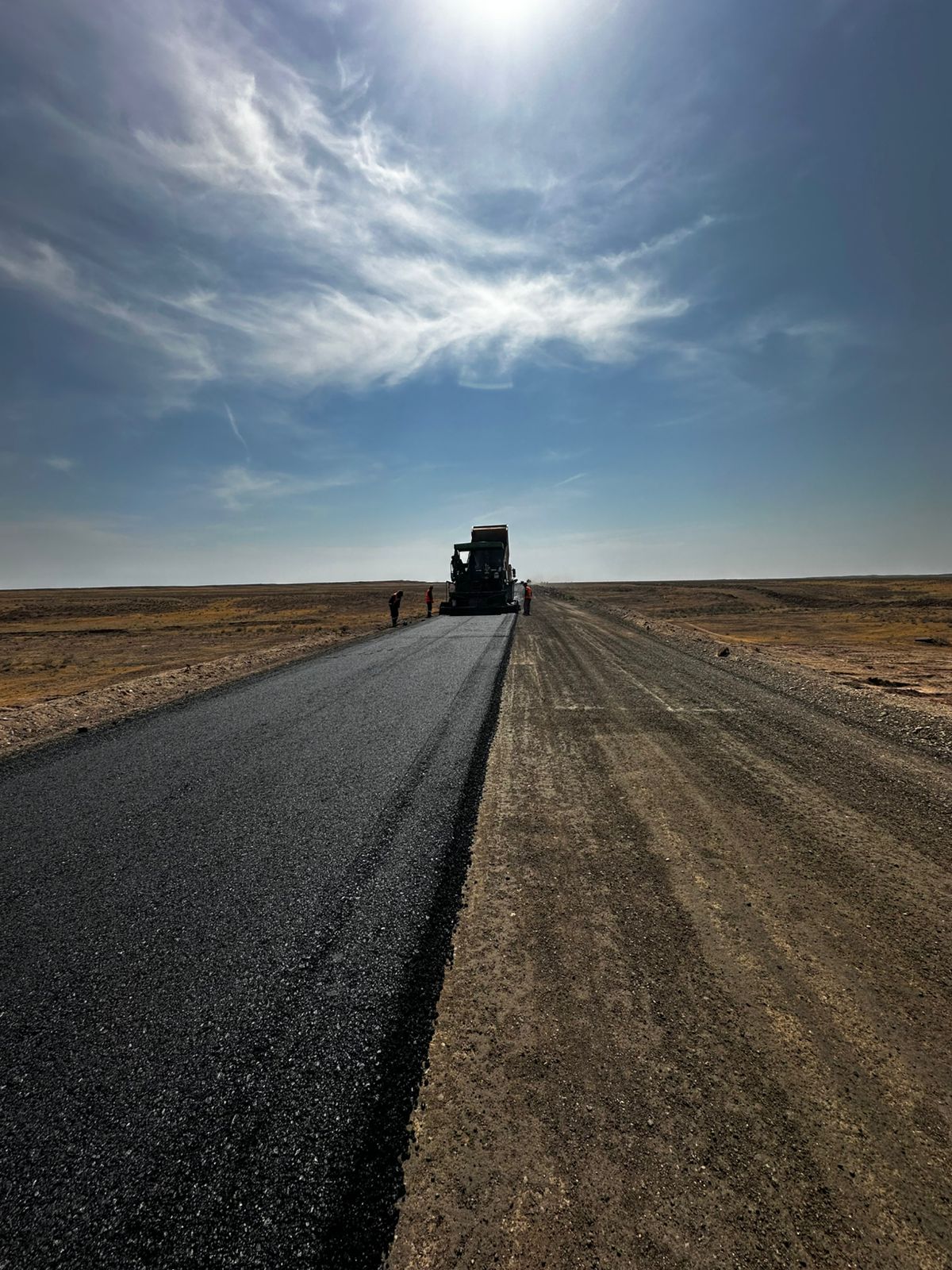Облыстық маңызы бар "Тараз-Аса-Ақкөл-Саудакент" автомобиль жолының 96,070-105,400 шақырым аралығын орта жөндеу нысаны бойынша жол жөндеу жұмыстары басталды