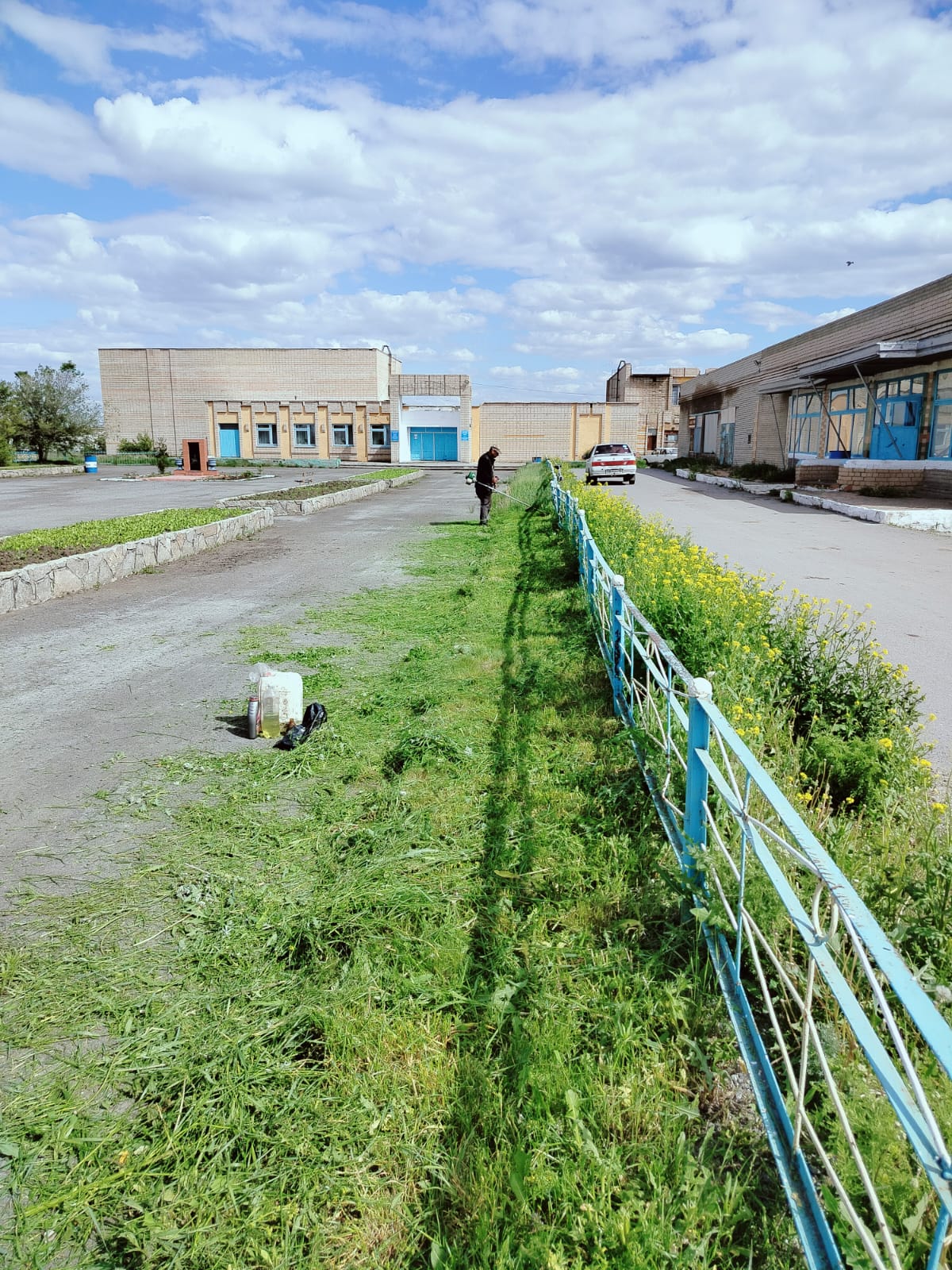 "Таза Қазақстан" акциясы аясында округті абаттандыру жұмыстары жалғасуда