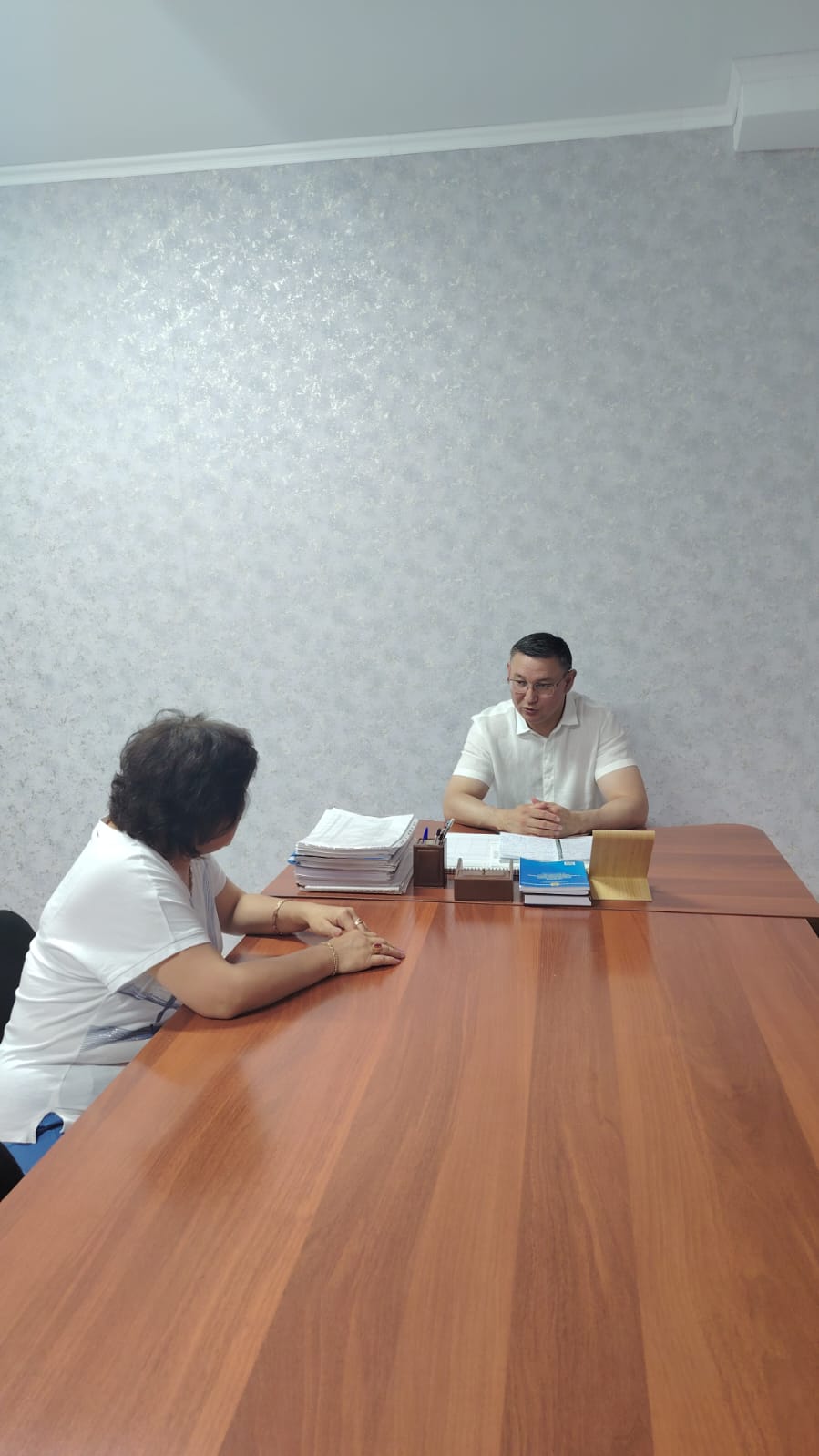 Білім беру саласындағы мәселелері бойынша азаматтарды қабылдау